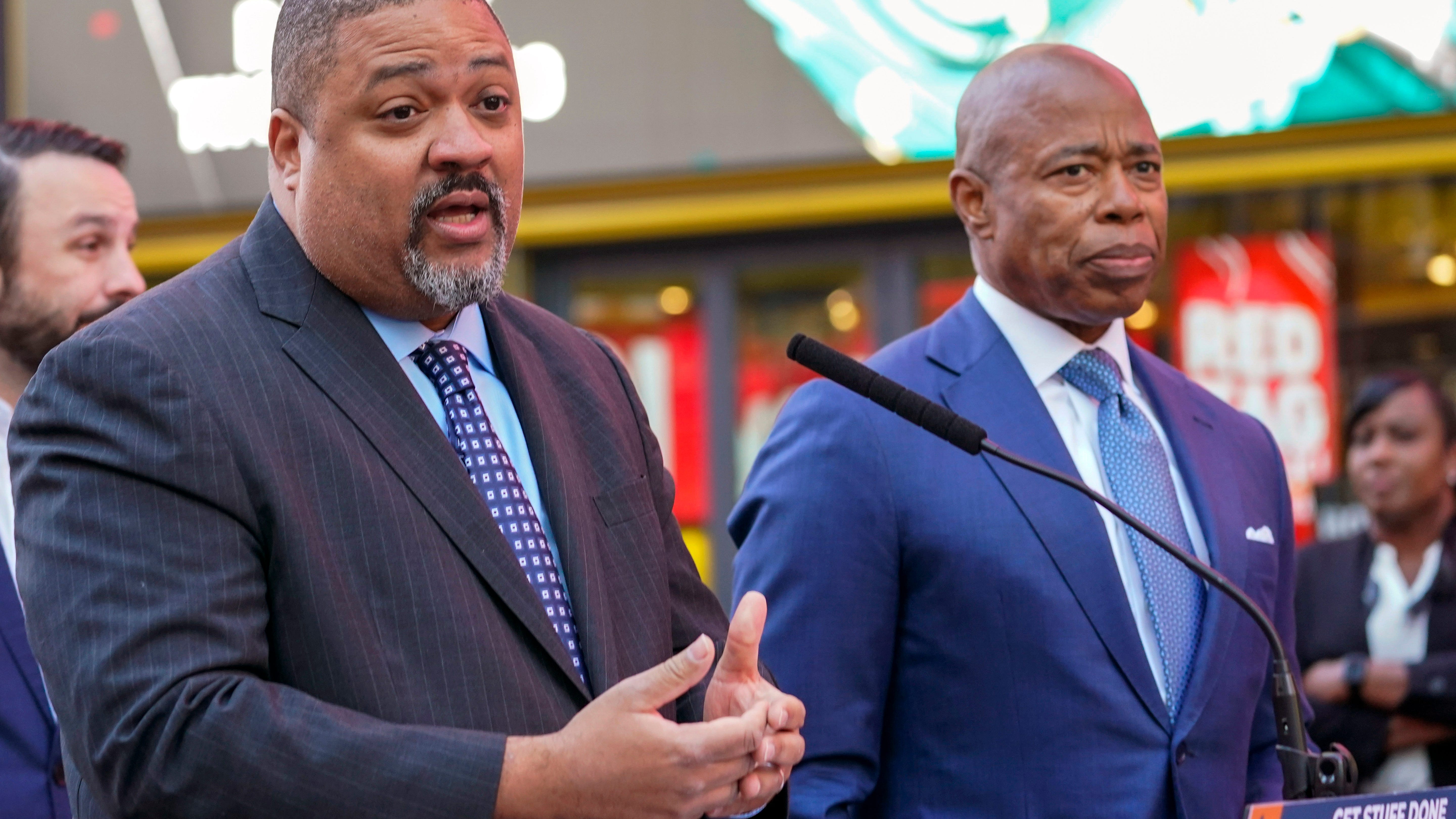 6 charged in alleged straw donor scheme to help get Eric Adams elected New York City mayor