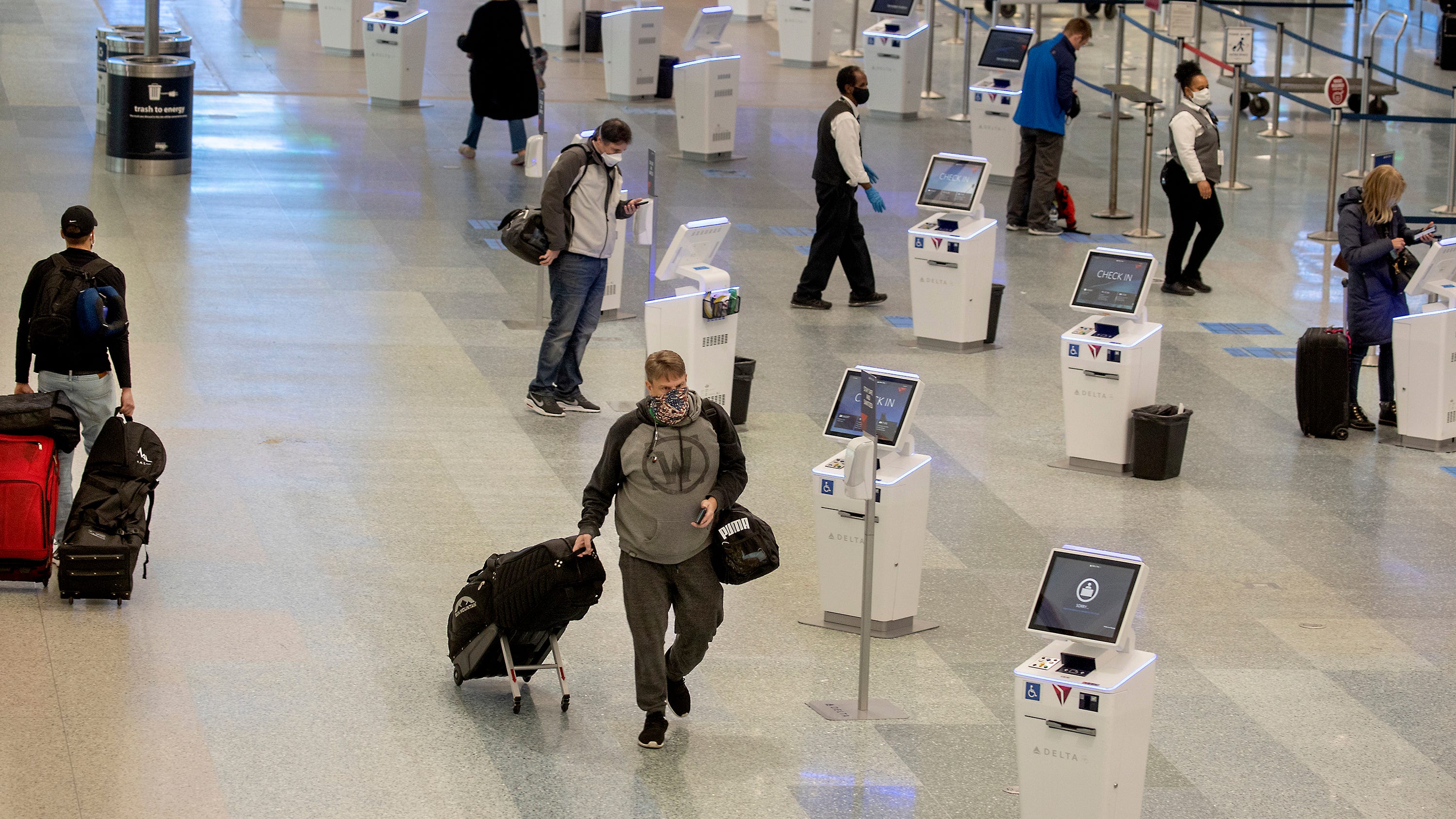CDC pleads with Americans to not travel for Thanksgiving