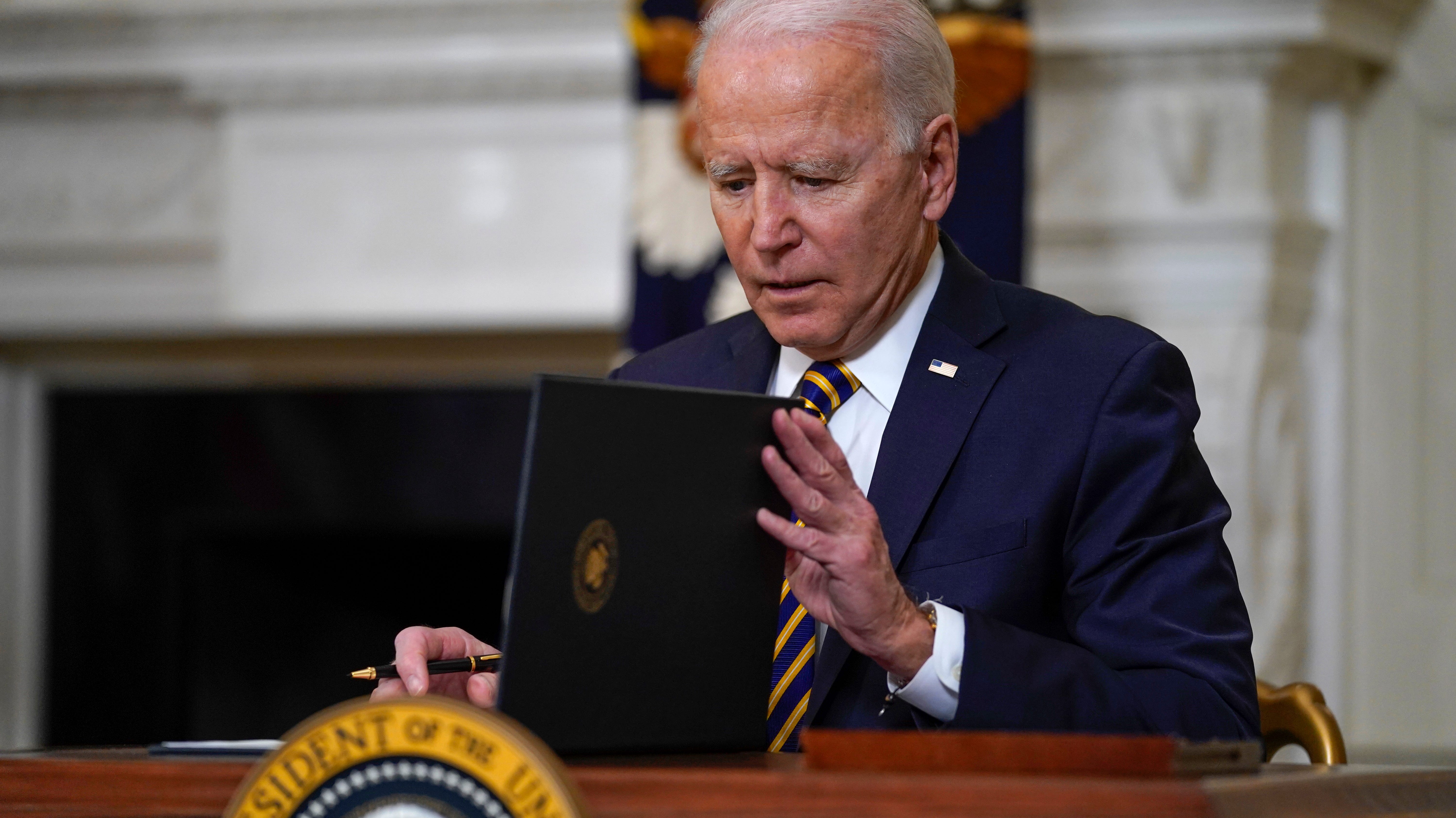 Biden lifts Trump-era ban blocking legal immigration to US
