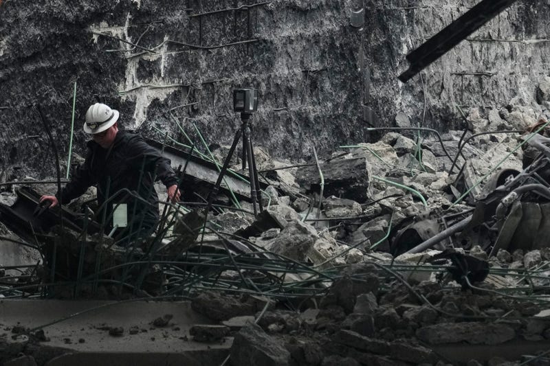 APTOPIX I-95 Collapse