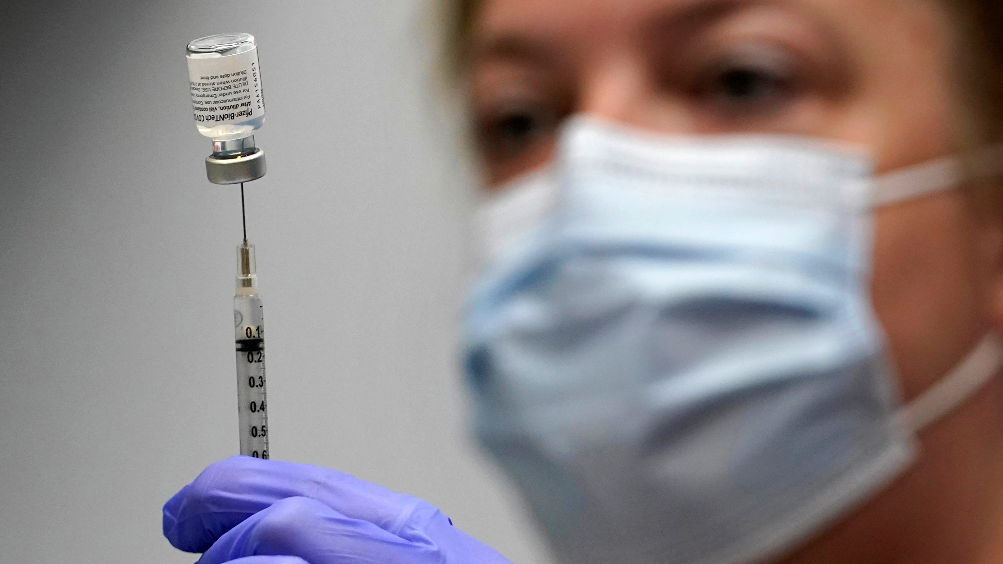 US regulators give full approval to Pfizer COVID-19 vaccine