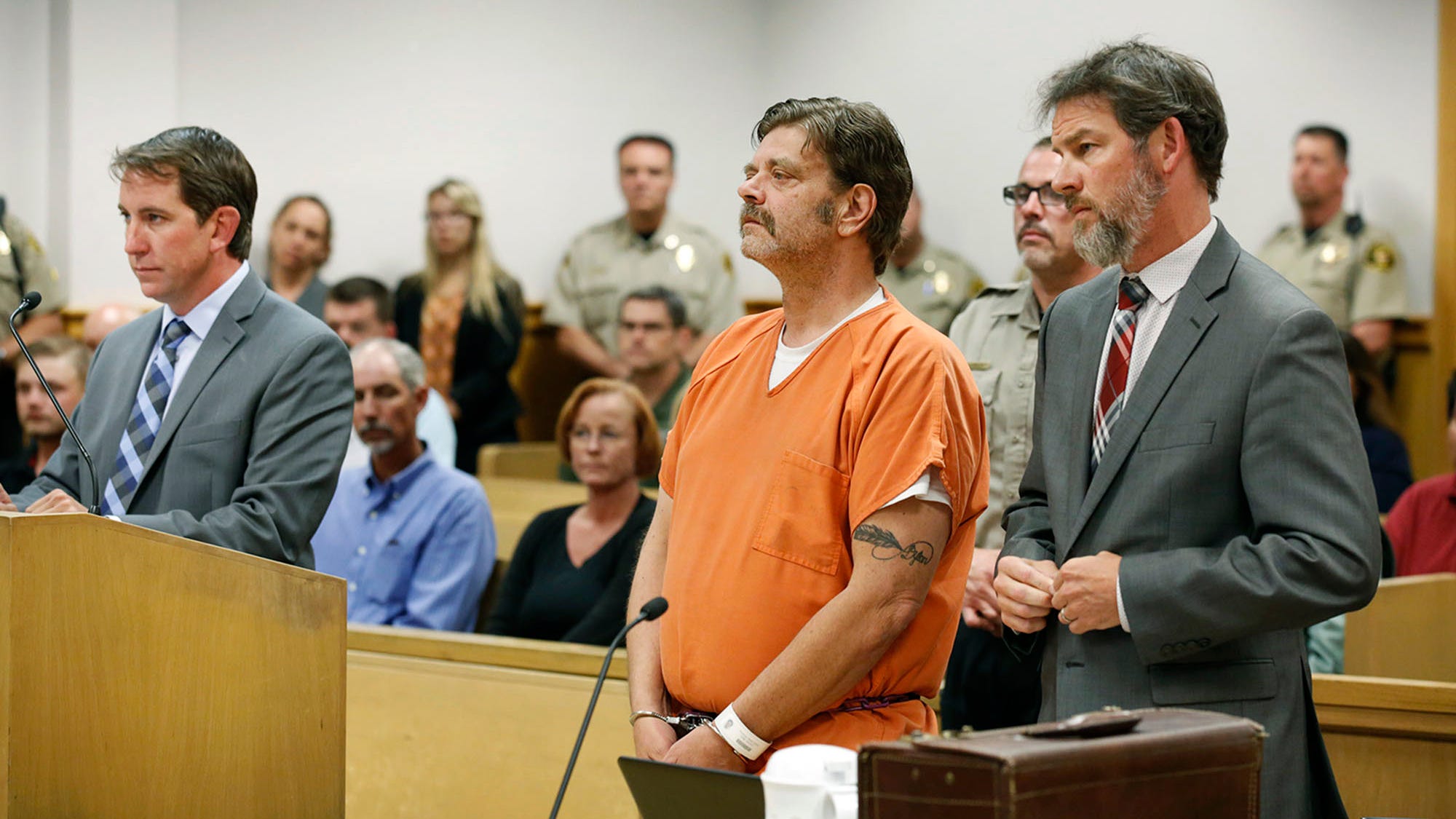 Witness: Dad didn't seem interested in missing son search