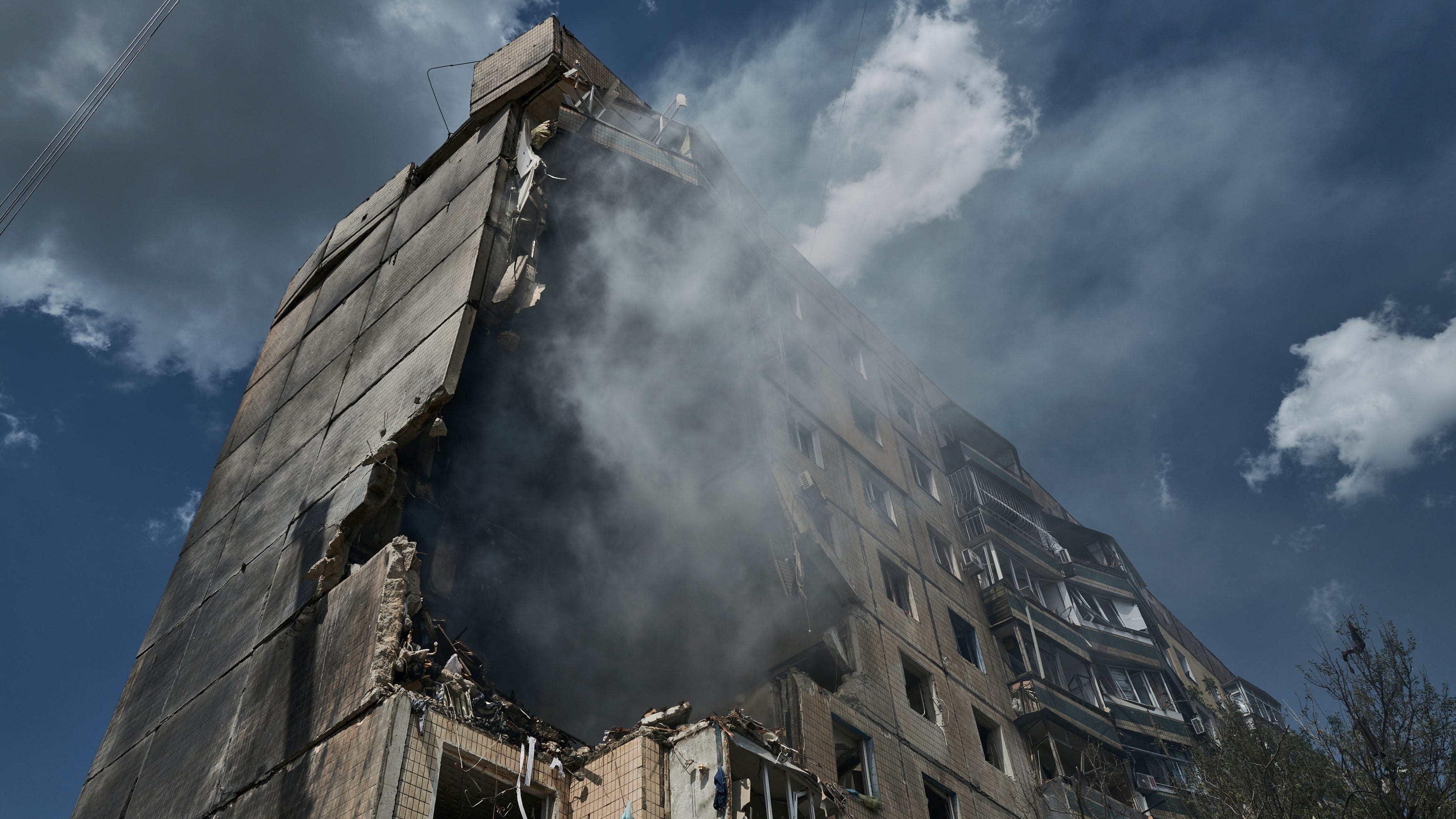 Russian ballistic missile strikes kill at least 6 people in Zelenskyy's hometown in central Ukraine
