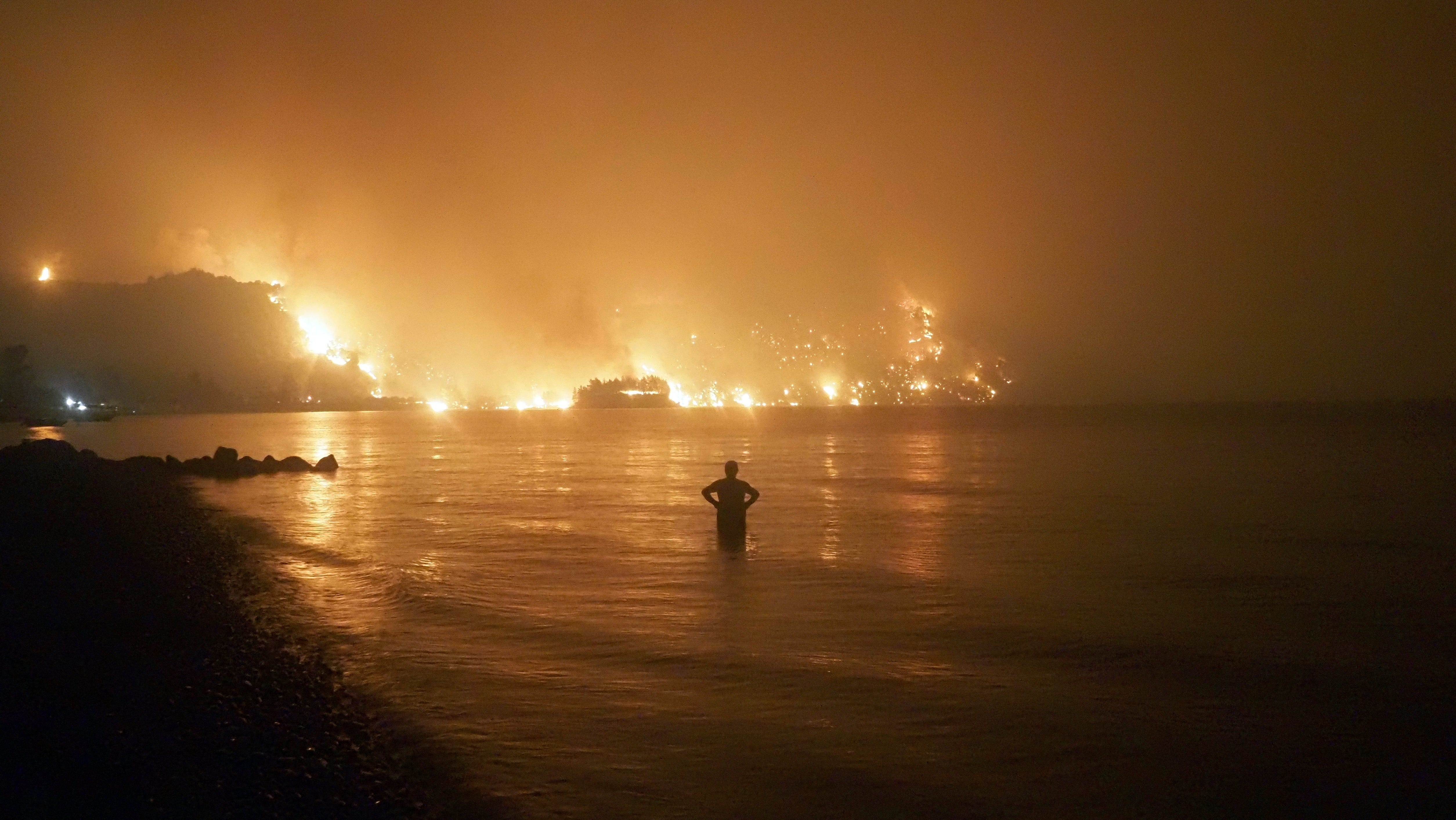 'Code red': UN scientists warn of worsening global warming