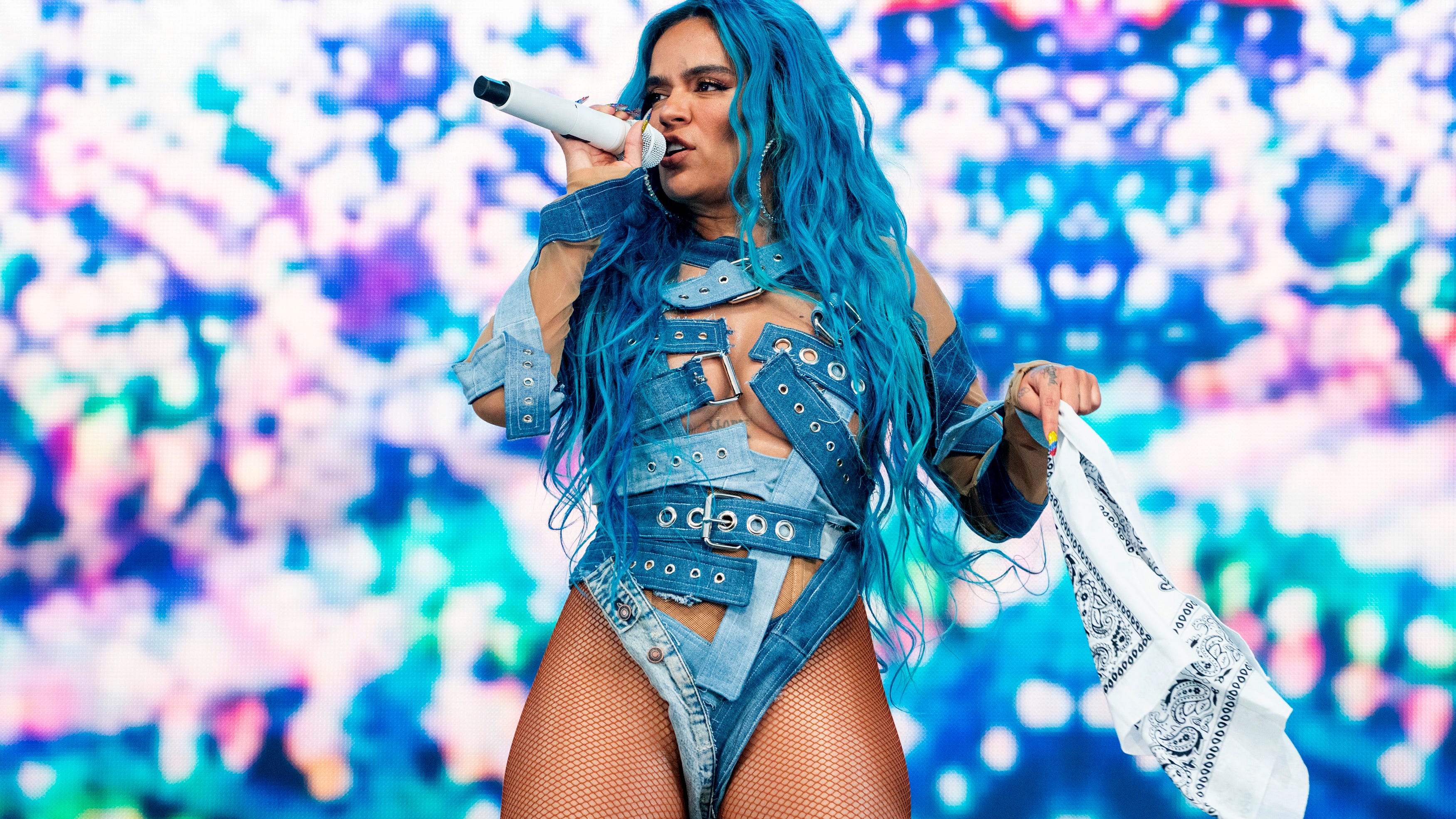 En ausencia, Karol G hace historia en los Latin AMAs