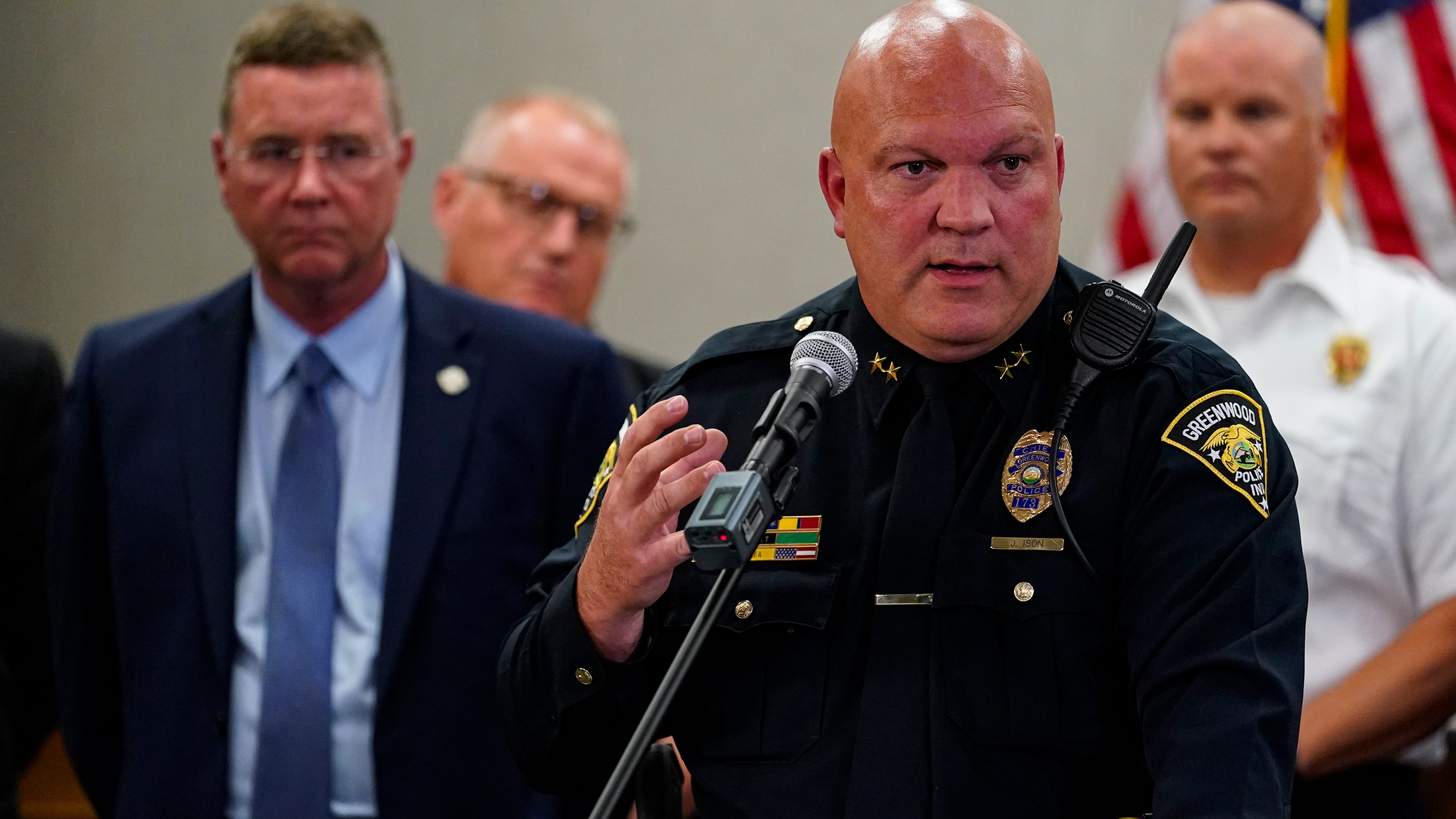 Police laud actions of man who killed Indiana mall attacker