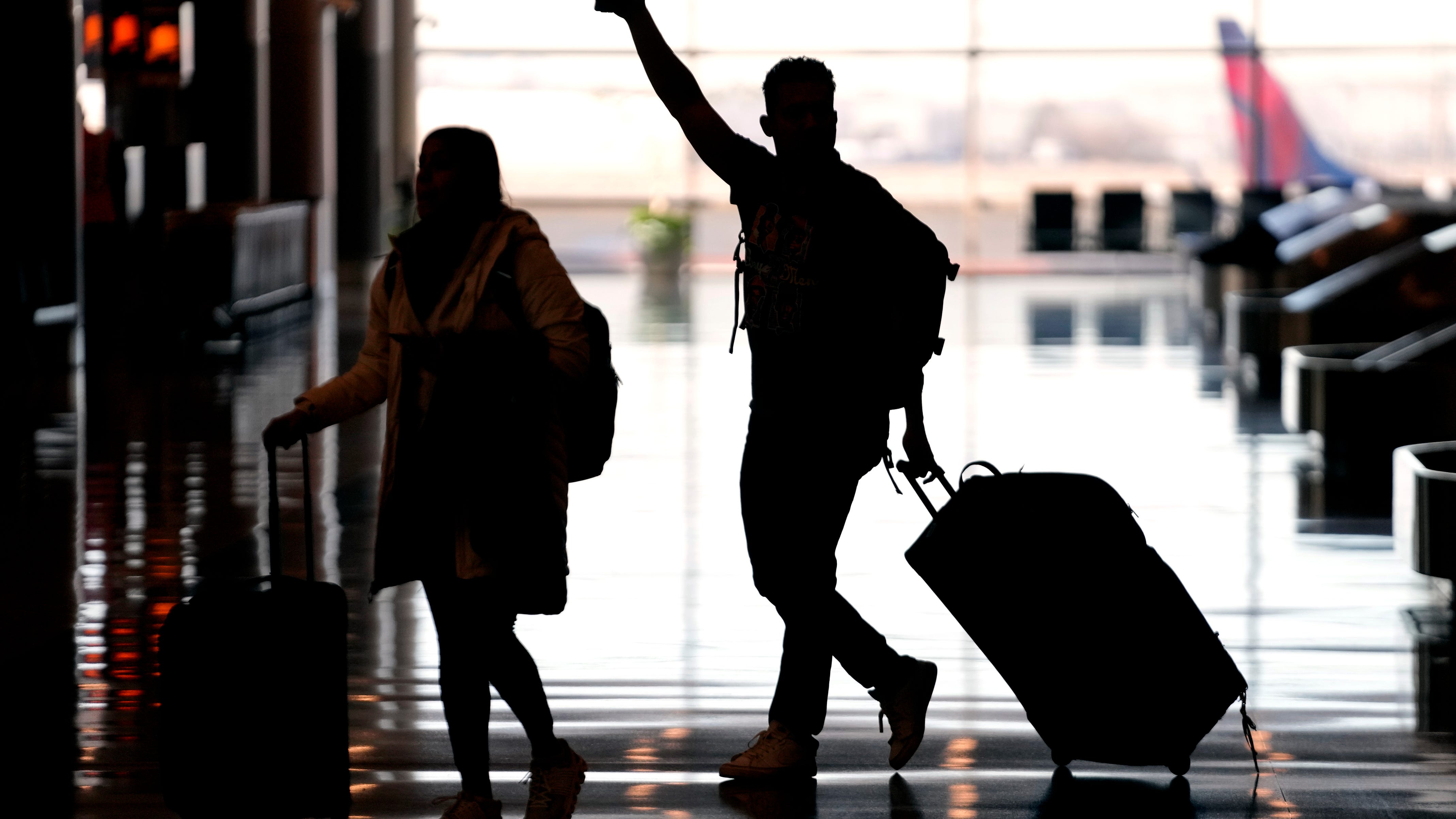 FAA says it has sent 250 cases of unruly passengers to FBI