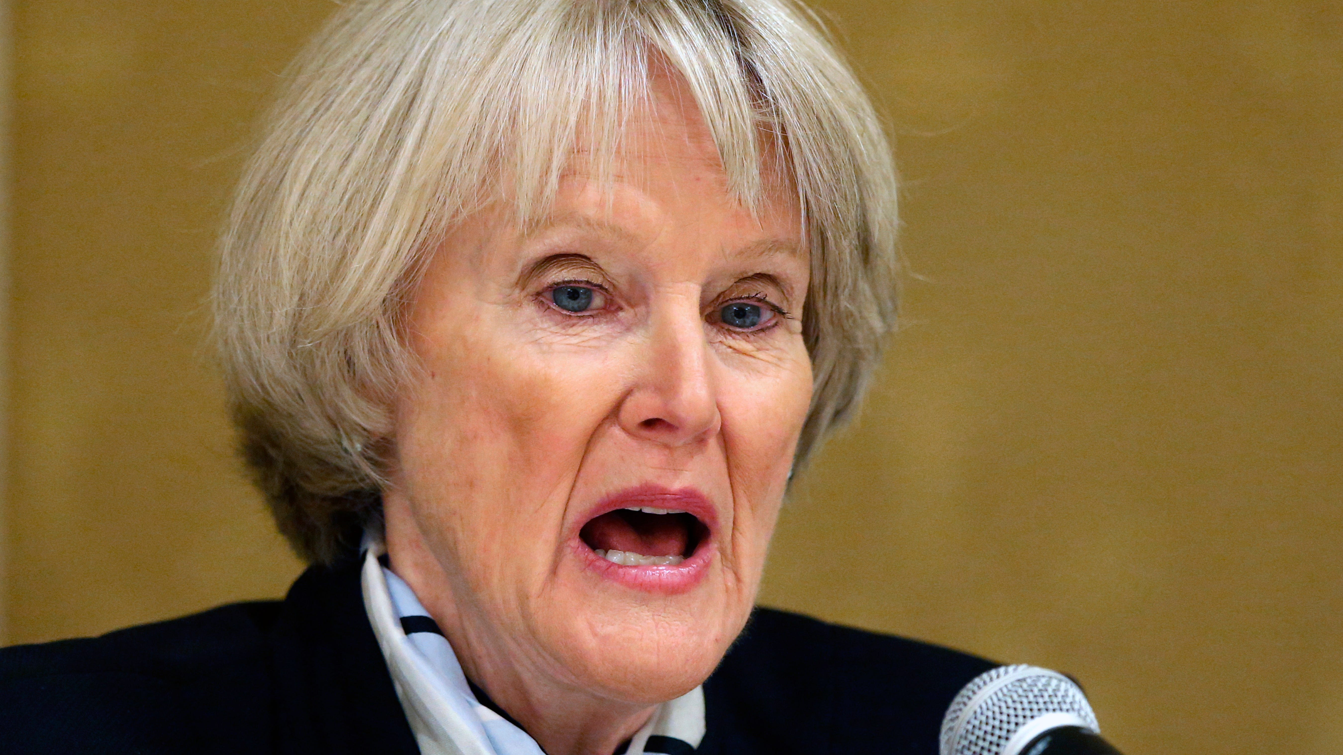 Probe opened into Denver police shooting that injured 6