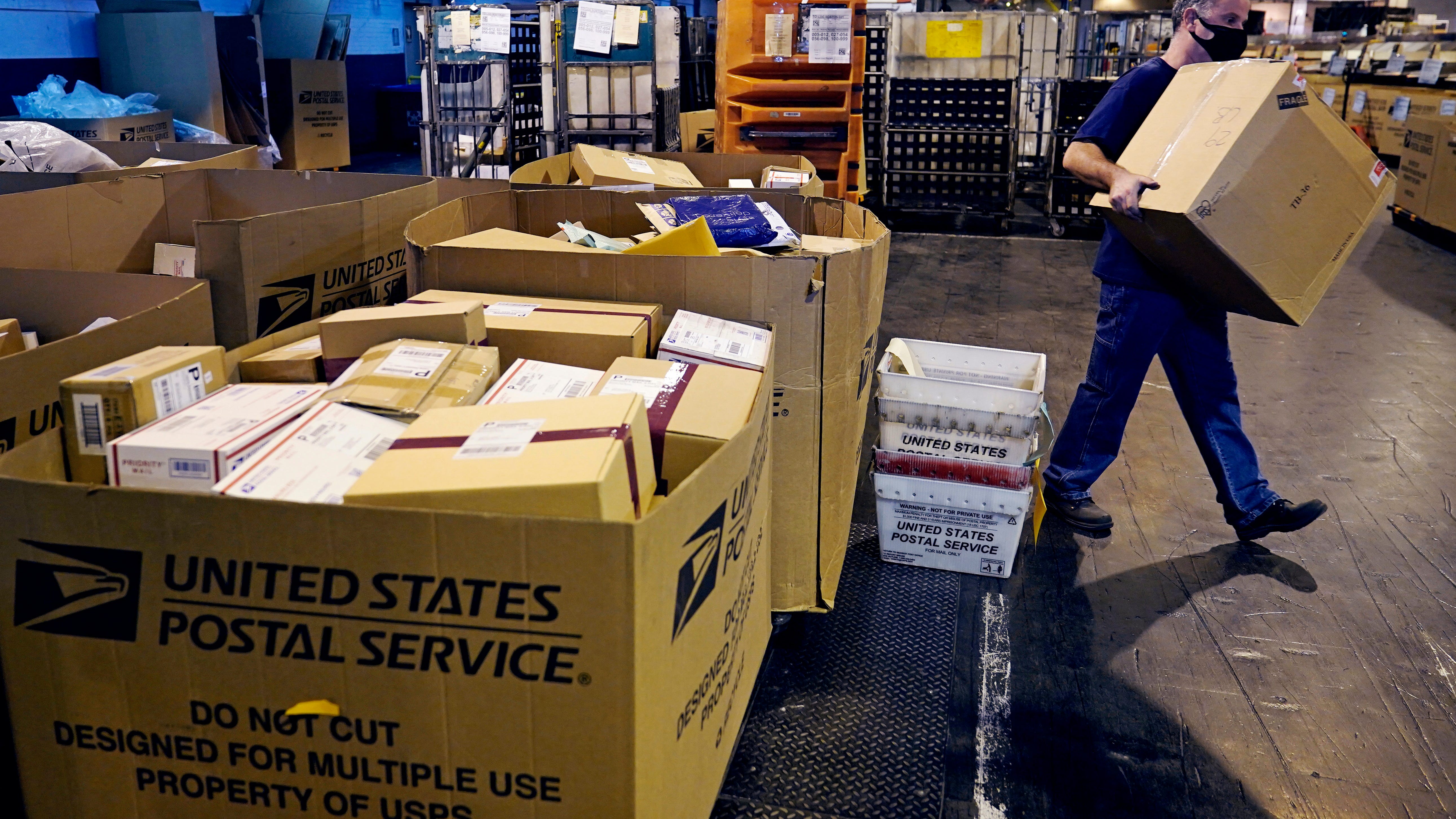 Shippers prepare for another pandemic crush of holiday gifts