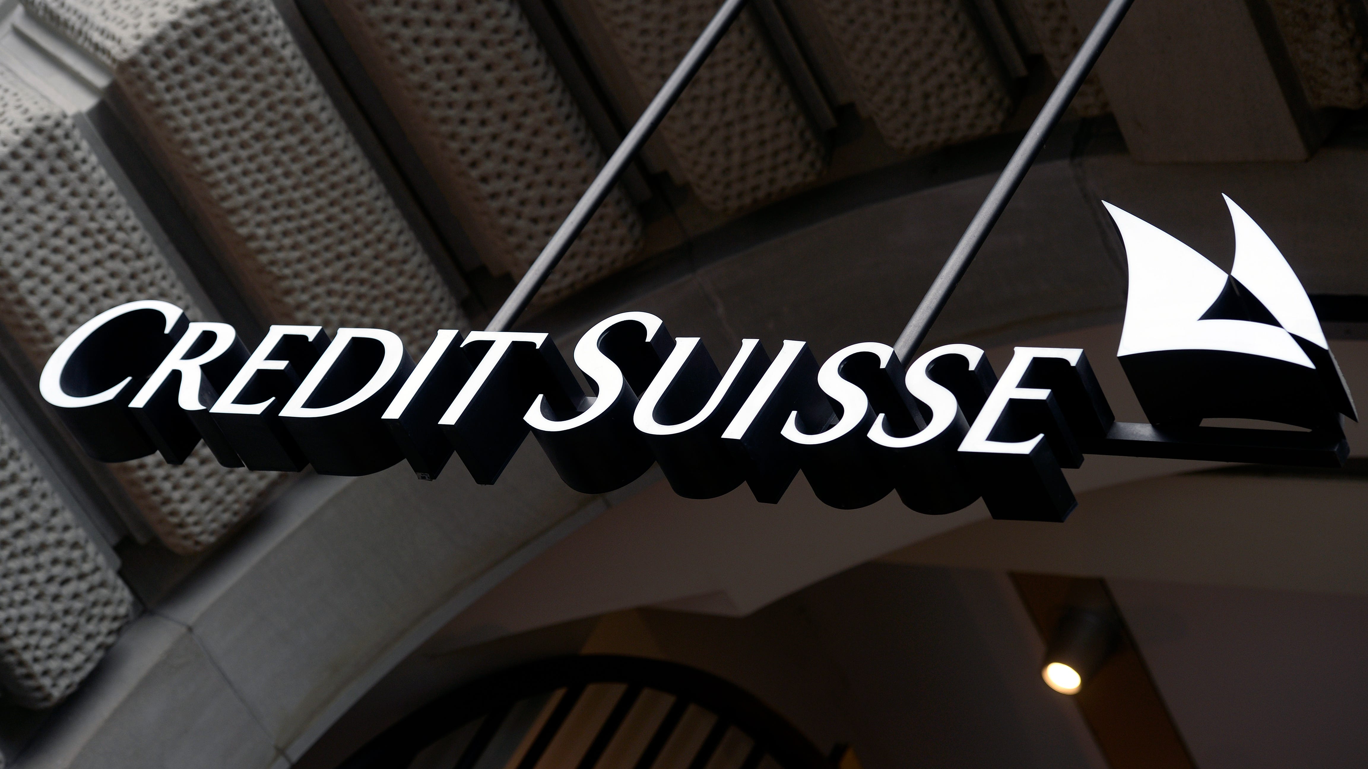 Leak gives details on over 30,000 Credit Suisse bank clients