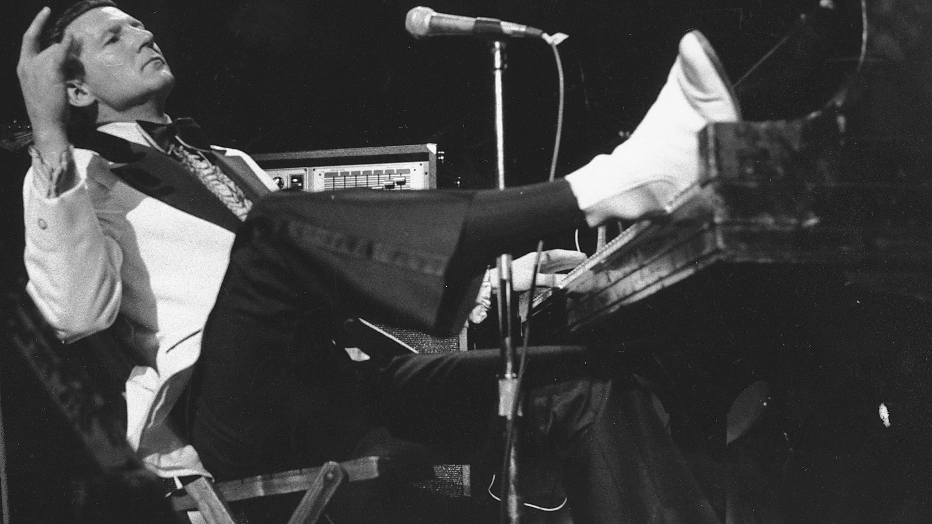 Jerry Lee Lewis, outrageous rock ‘n’ roll star, dies at 87