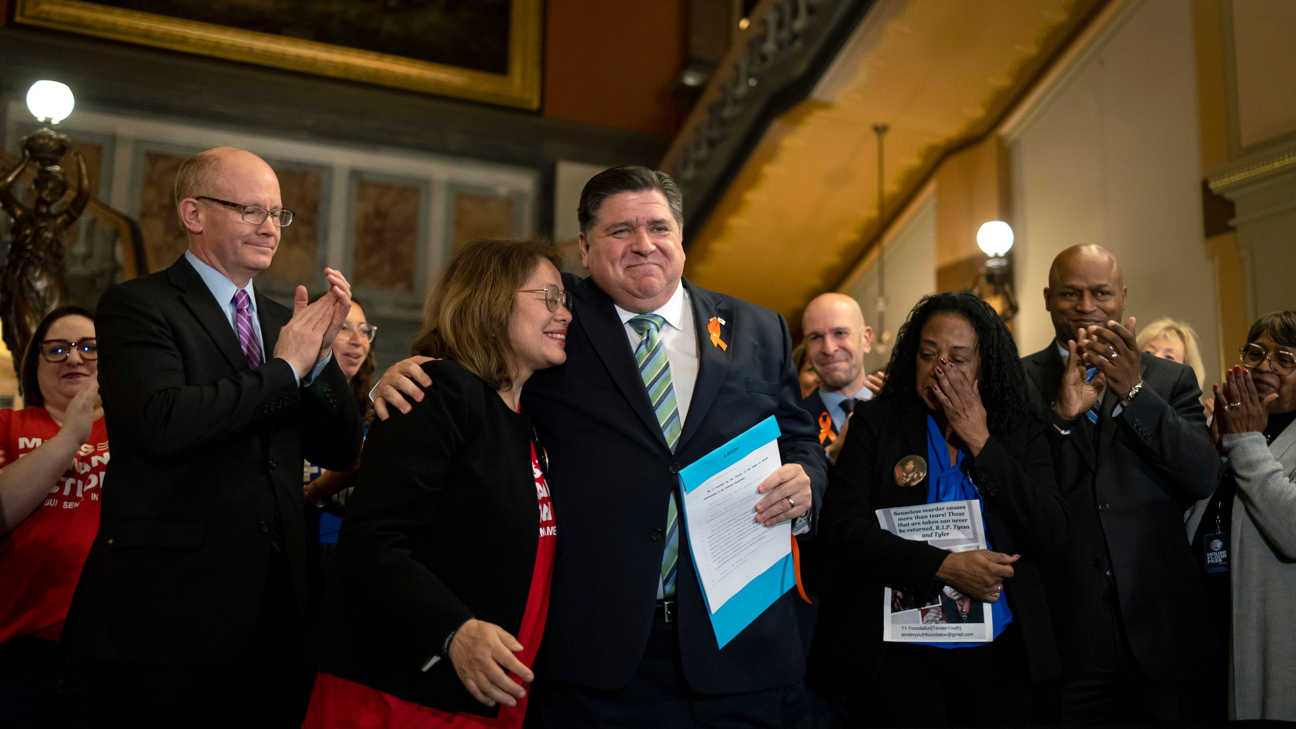 Illinois bans semiautomatic weapons, critics vow court test
