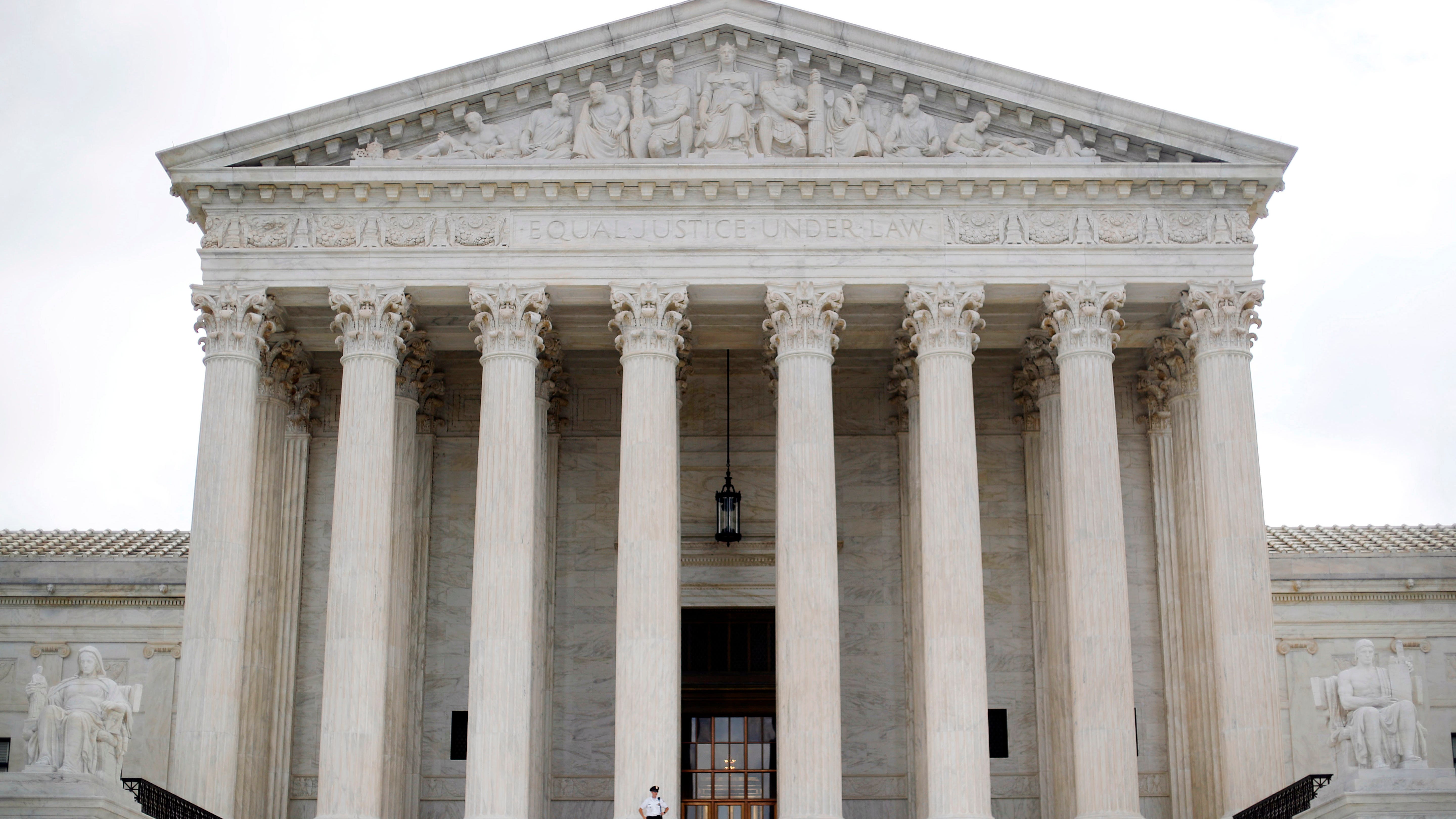 Live updates | Supreme Court strikes down NY gun law