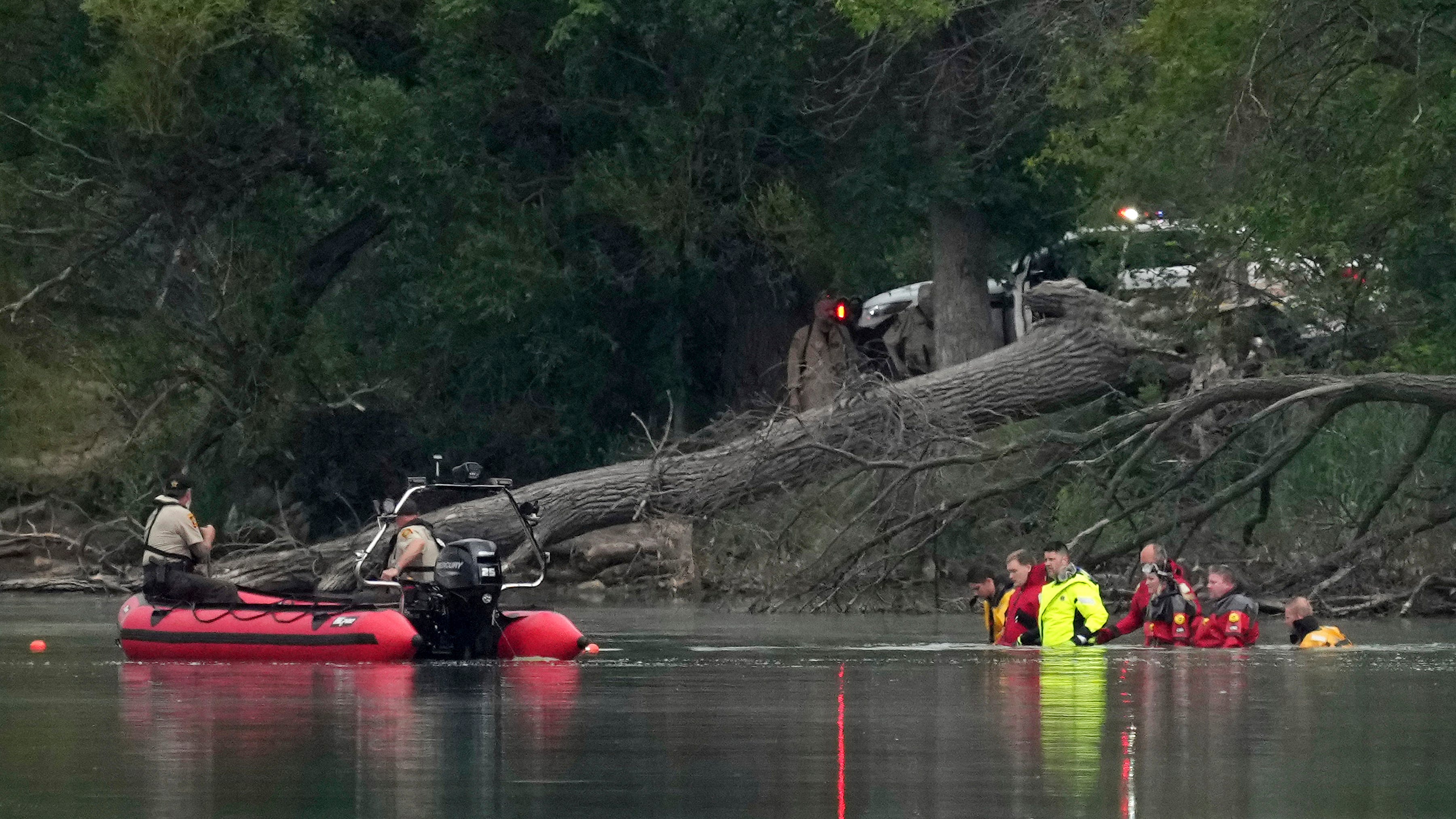Bodies of 3 missing kids, woman found in Minnesota lake