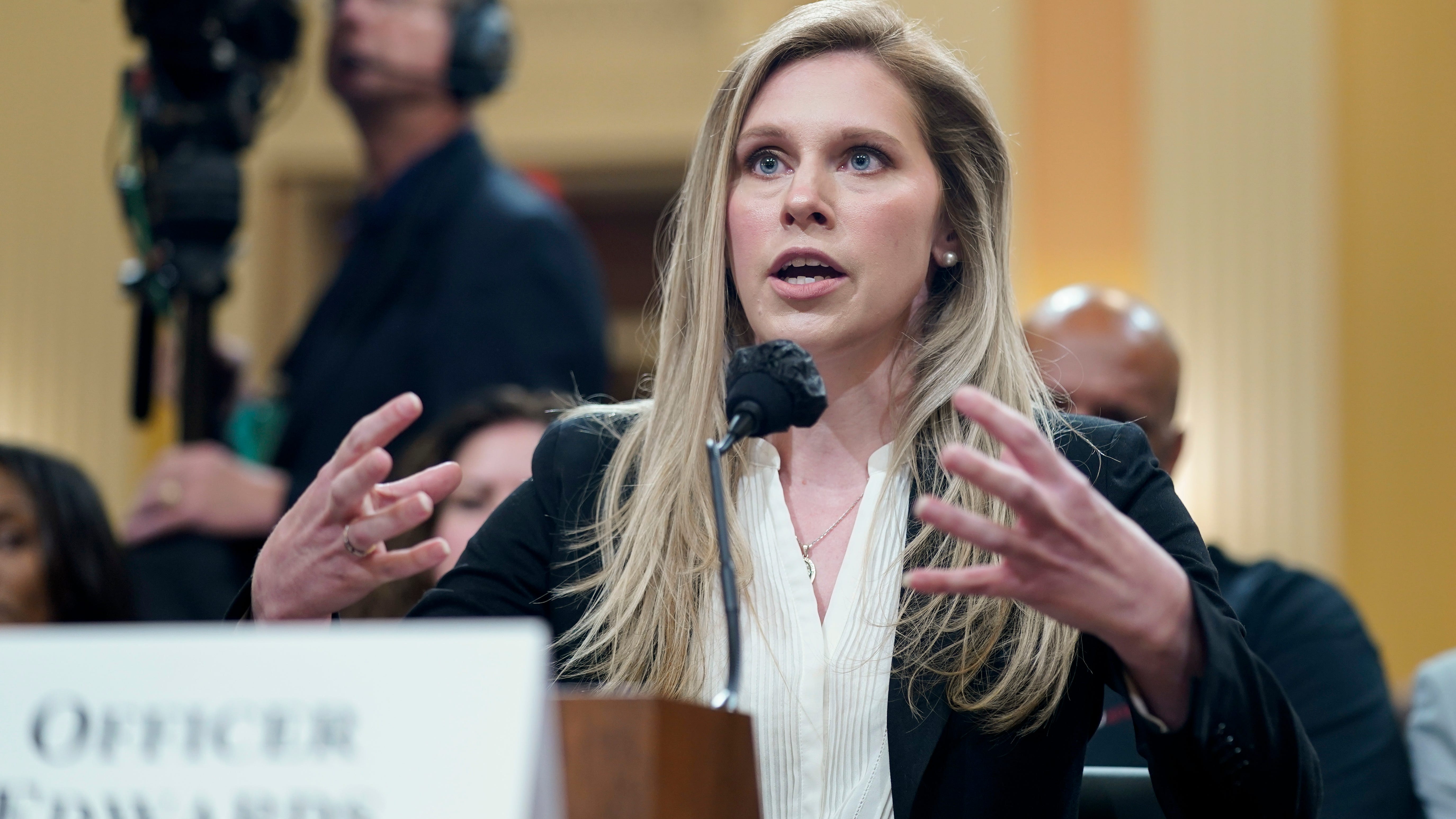 Capitol officer recounts Jan. 6 'war scene' in her testimony