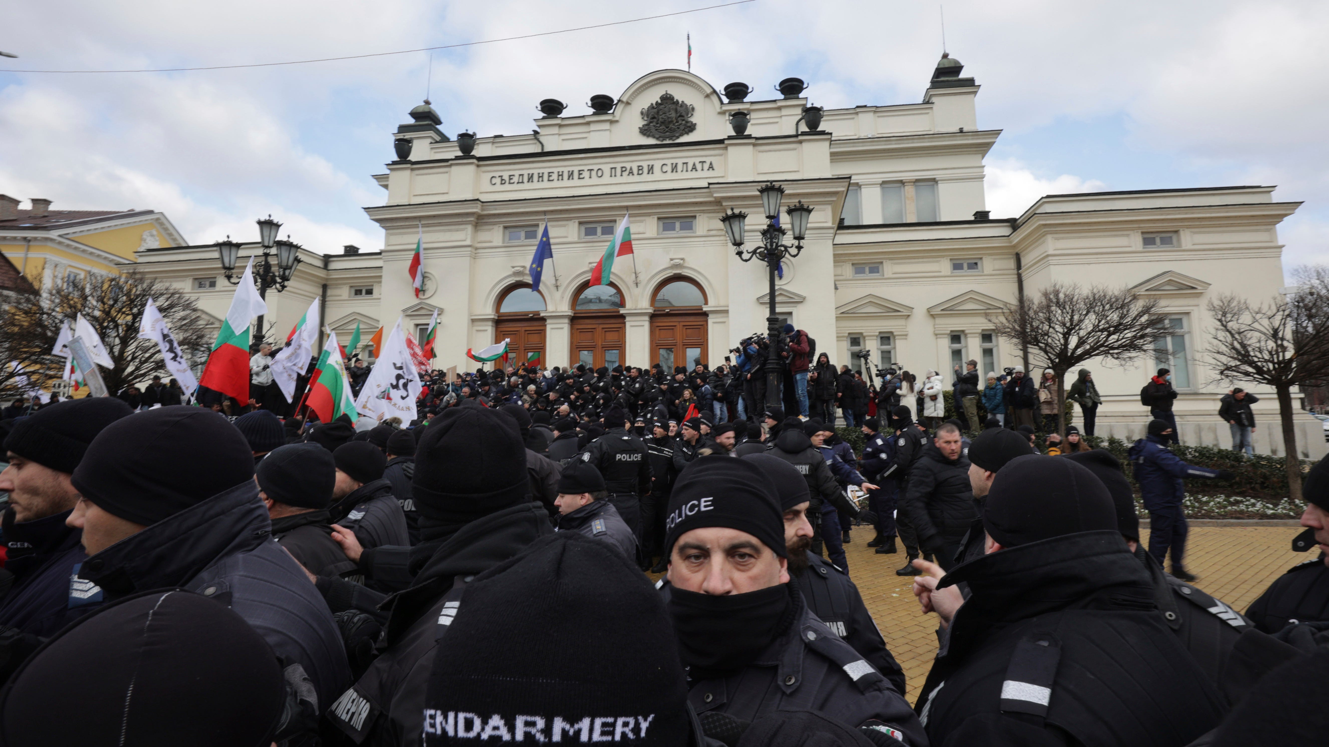 Anti-vaccine protesters try to storm Bulgarian parliament