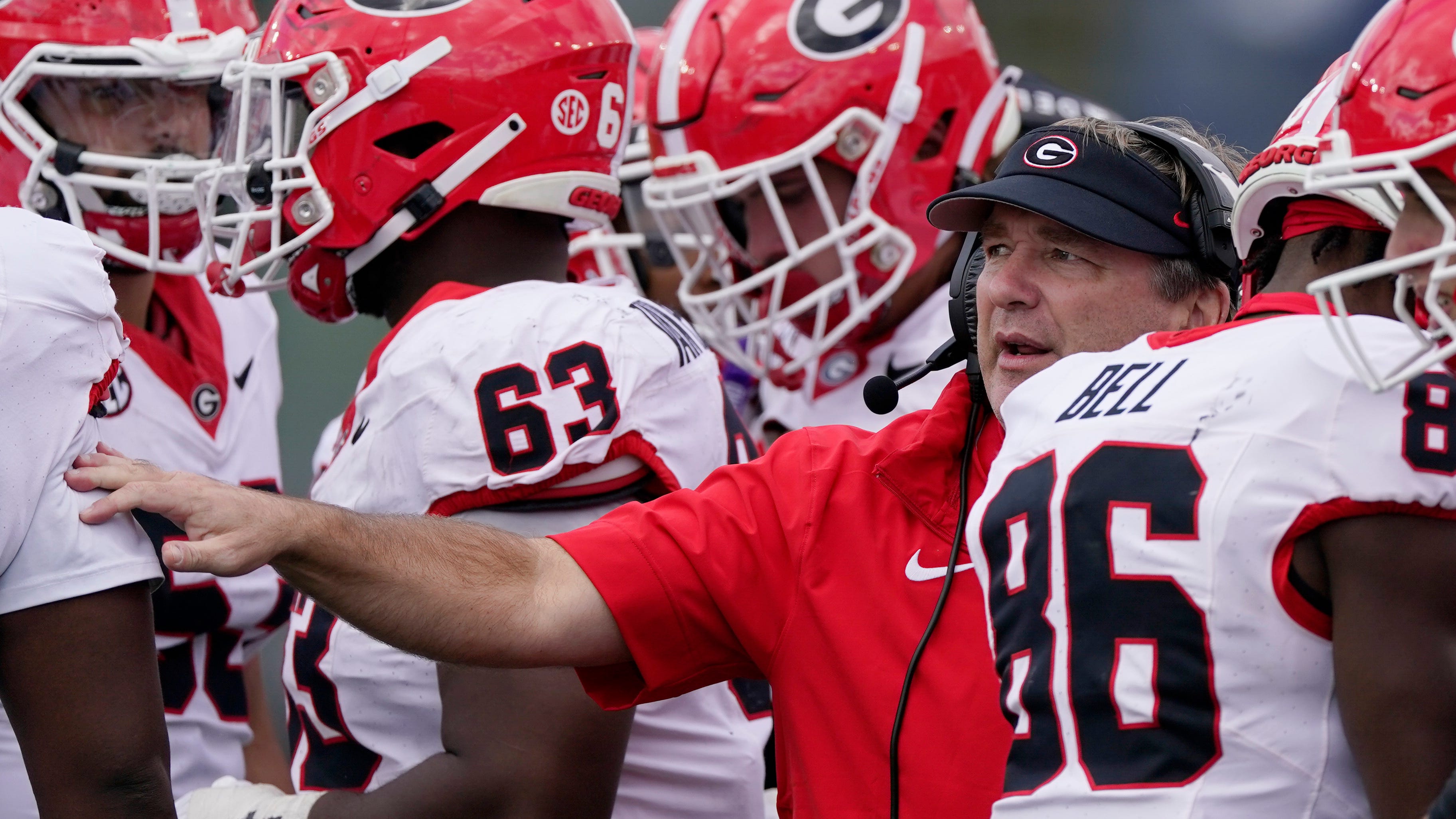 AP Top 25: Georgia is No. 1 for 19th straight poll, 3rd-best streak ever; Alabama in top 10 again