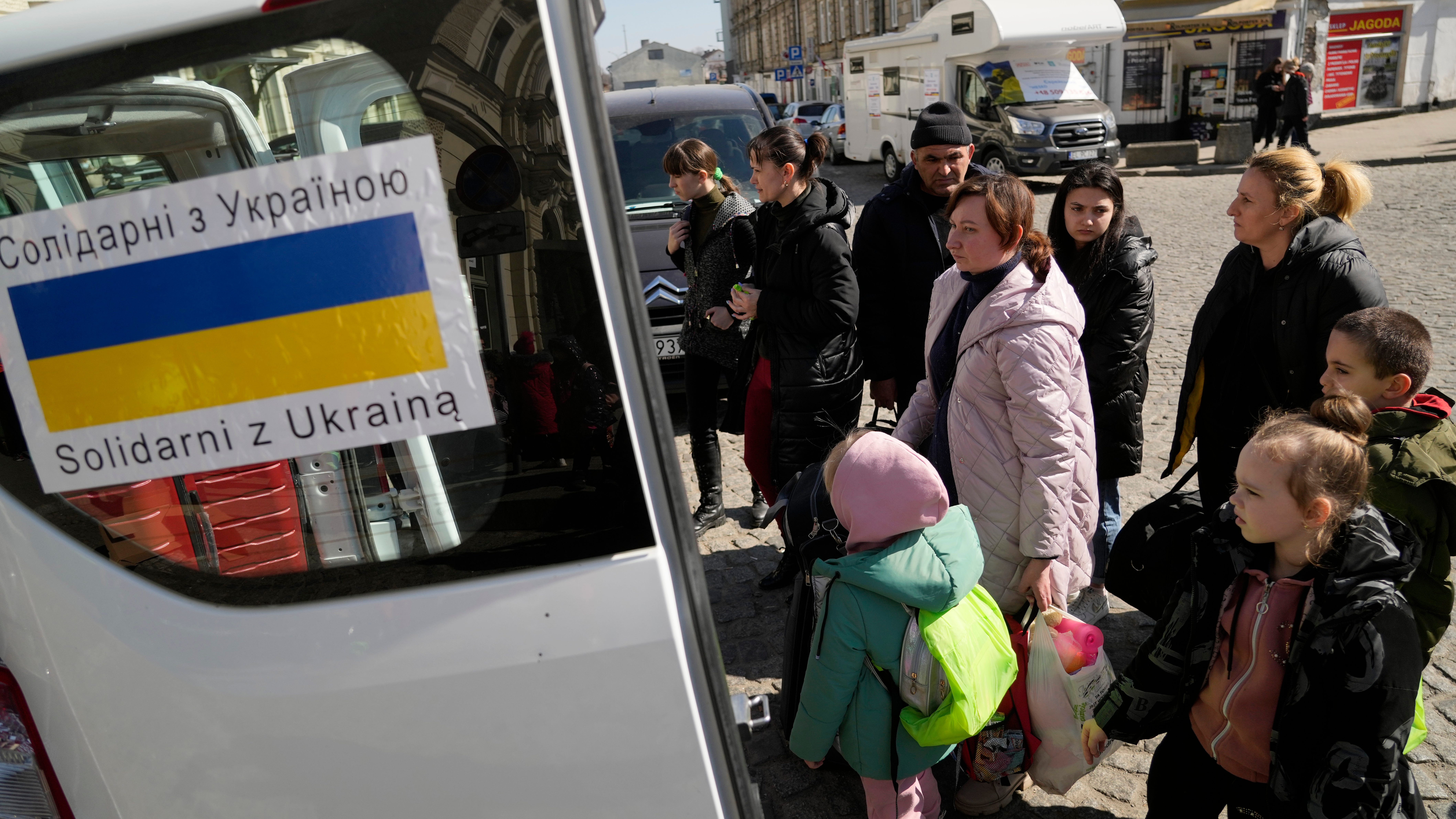 'No mercy': Mariupol bombing compared to Nazi war crimes