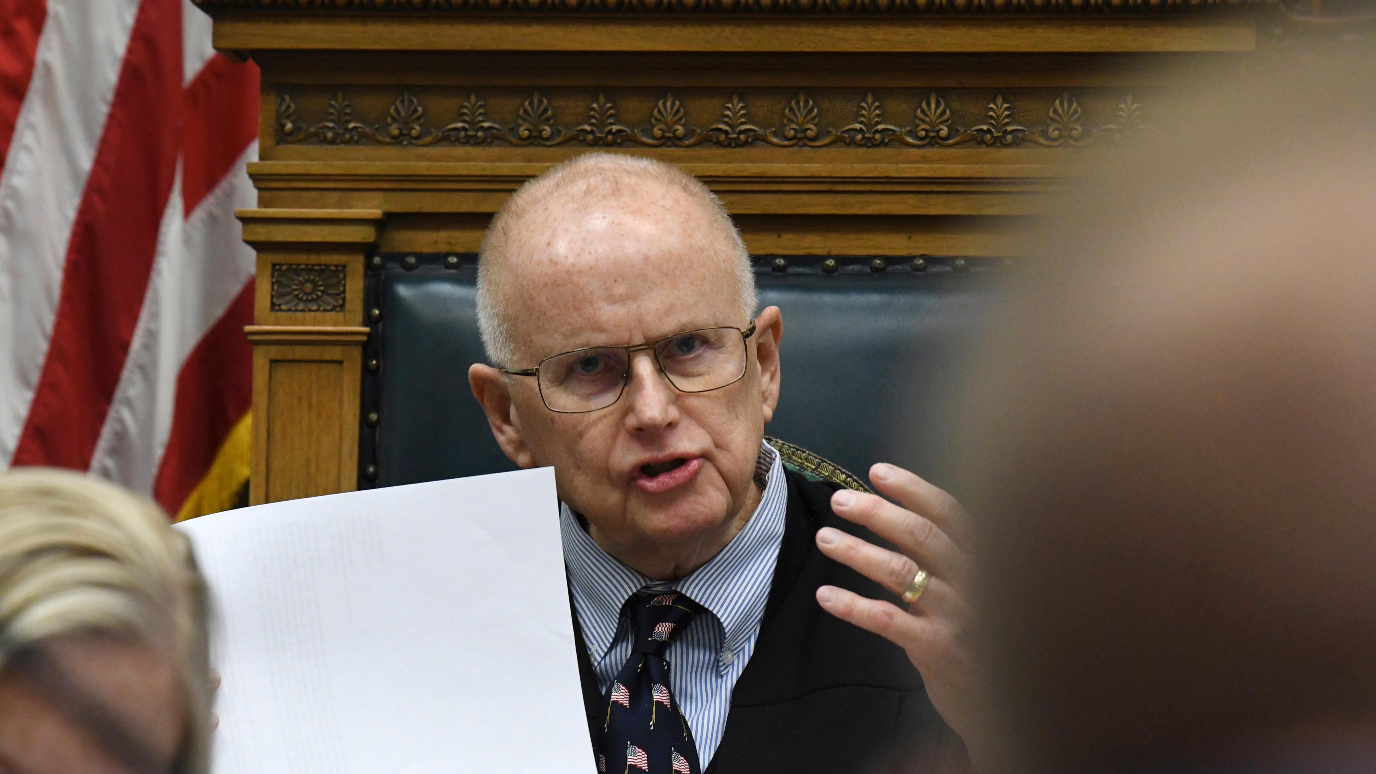 Rittenhouse judge's nod to veterans includes defense witness