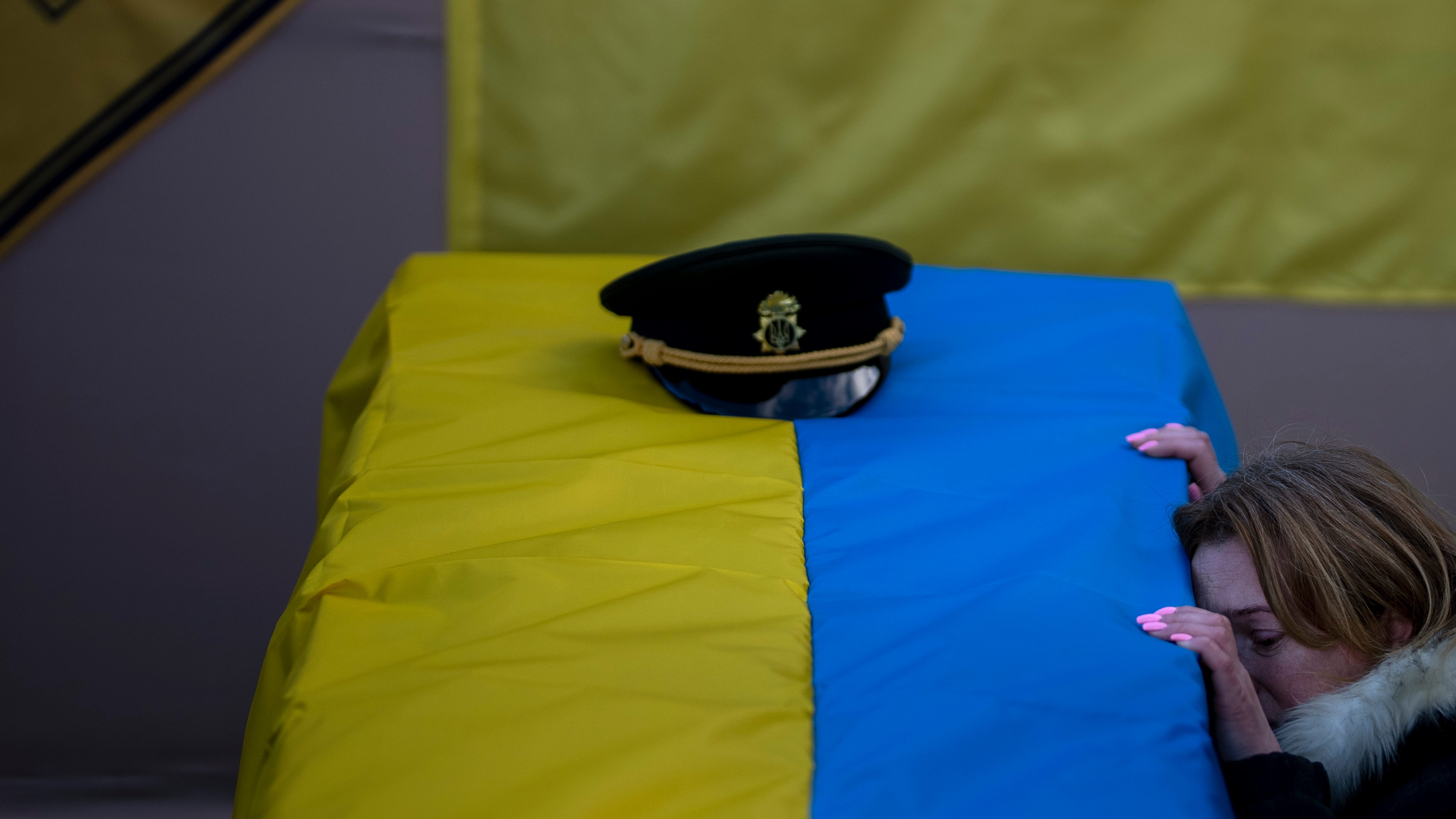 Russia claims minor Ukraine progress; Kyiv readies offensive