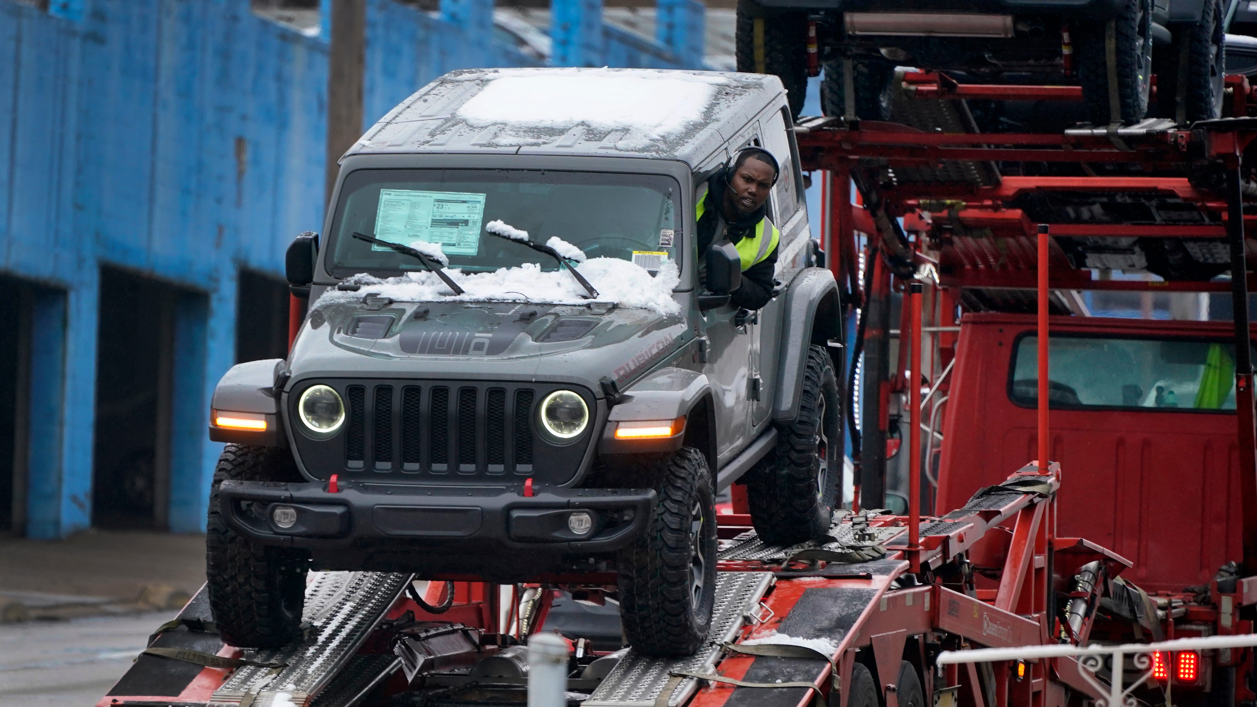 US inflation and consumer spending cooled in December