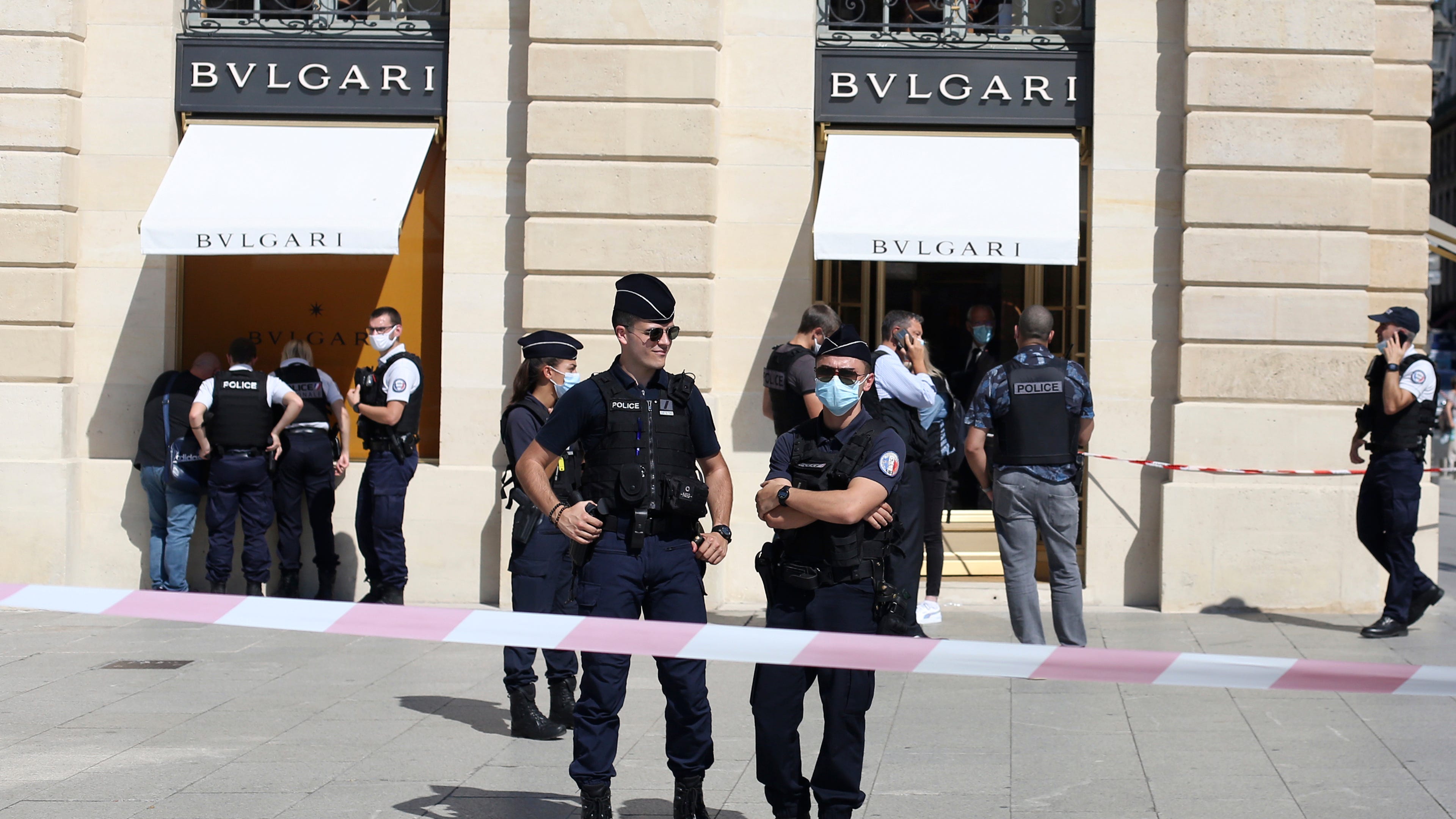 2 suspects arrested after Bulgari jewelry heist in Paris