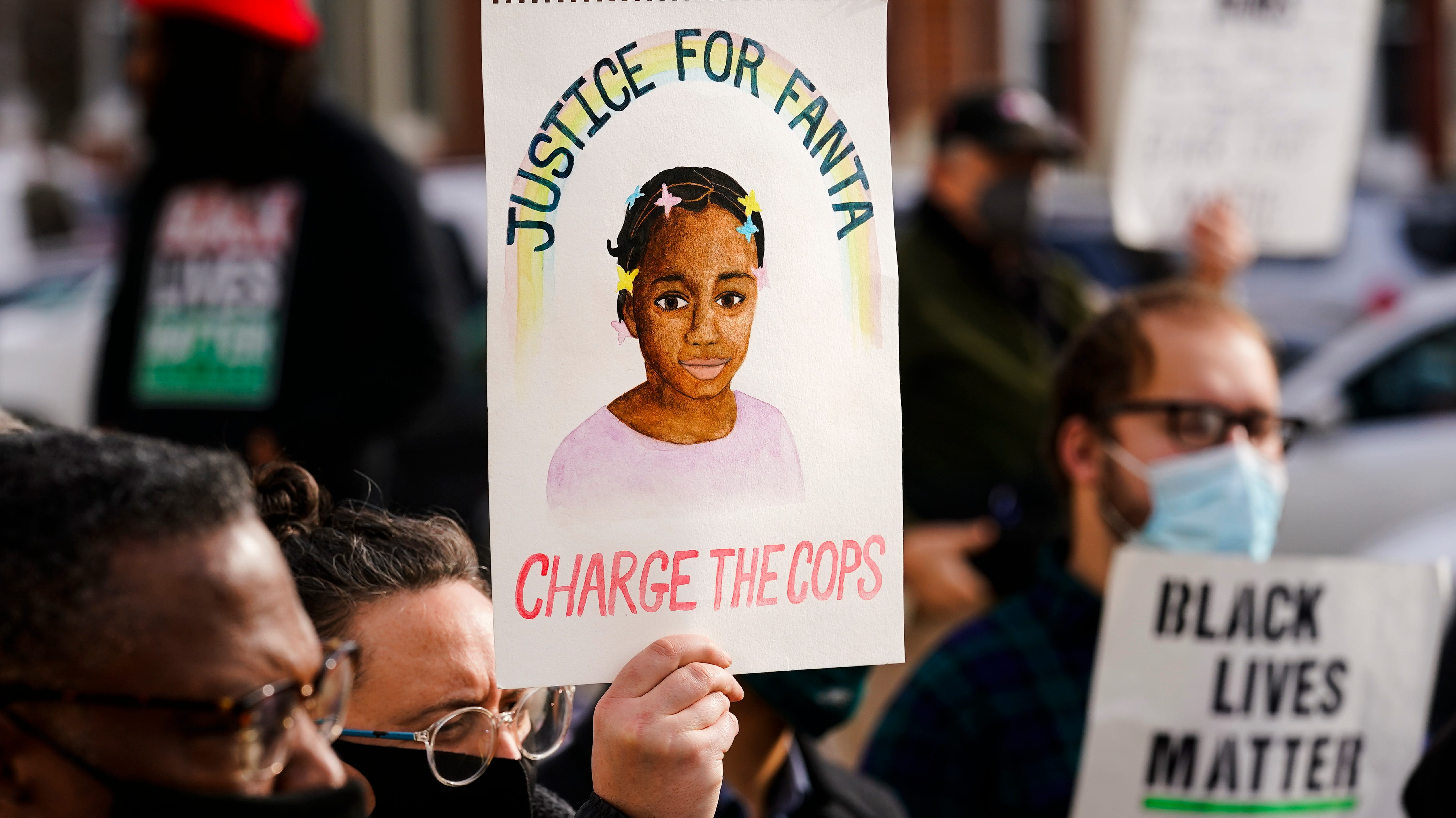 DA criticized for handling of police shooting of 8-year-old