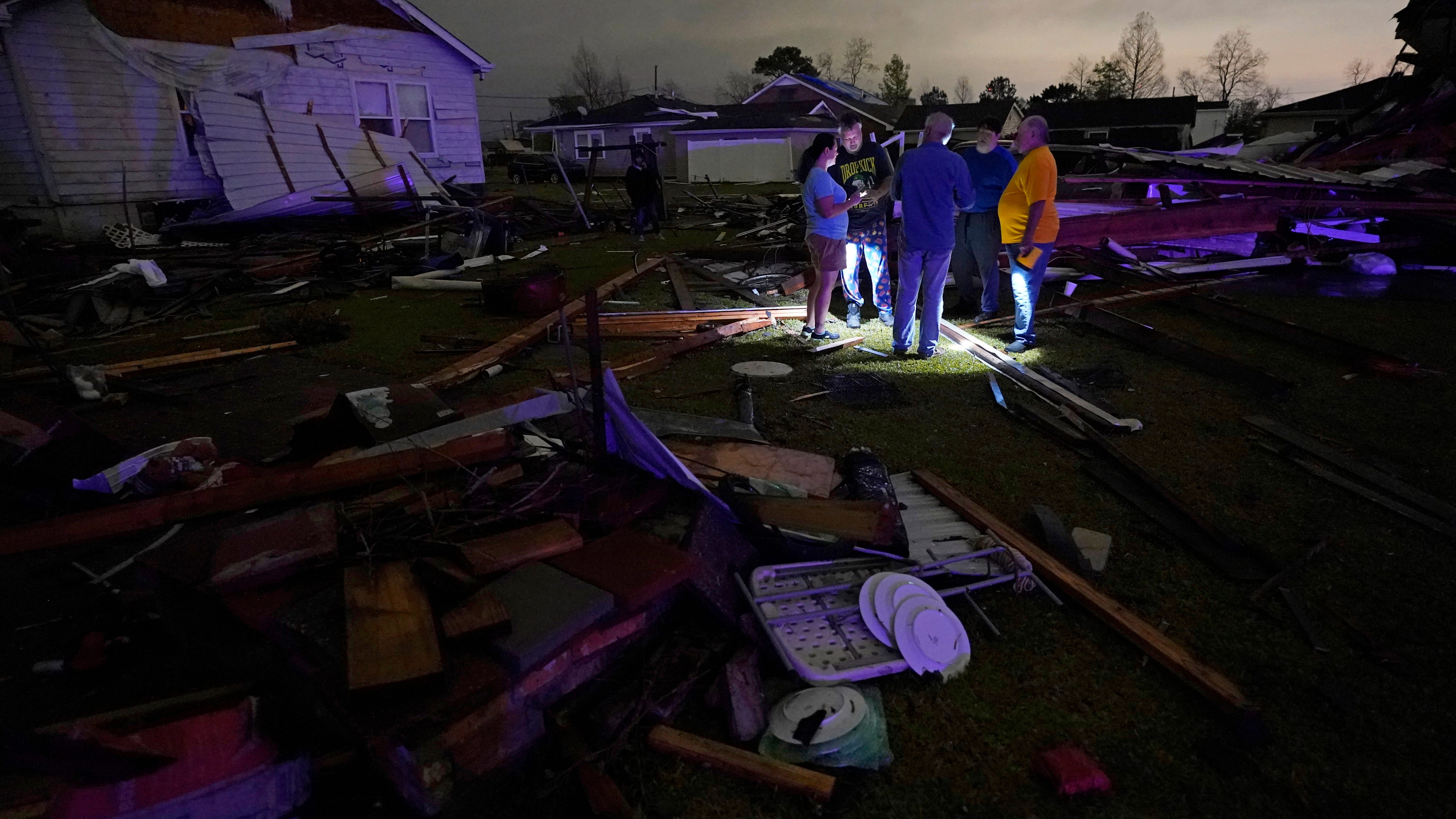 Louisiana sends National Guard to tornado disaster area