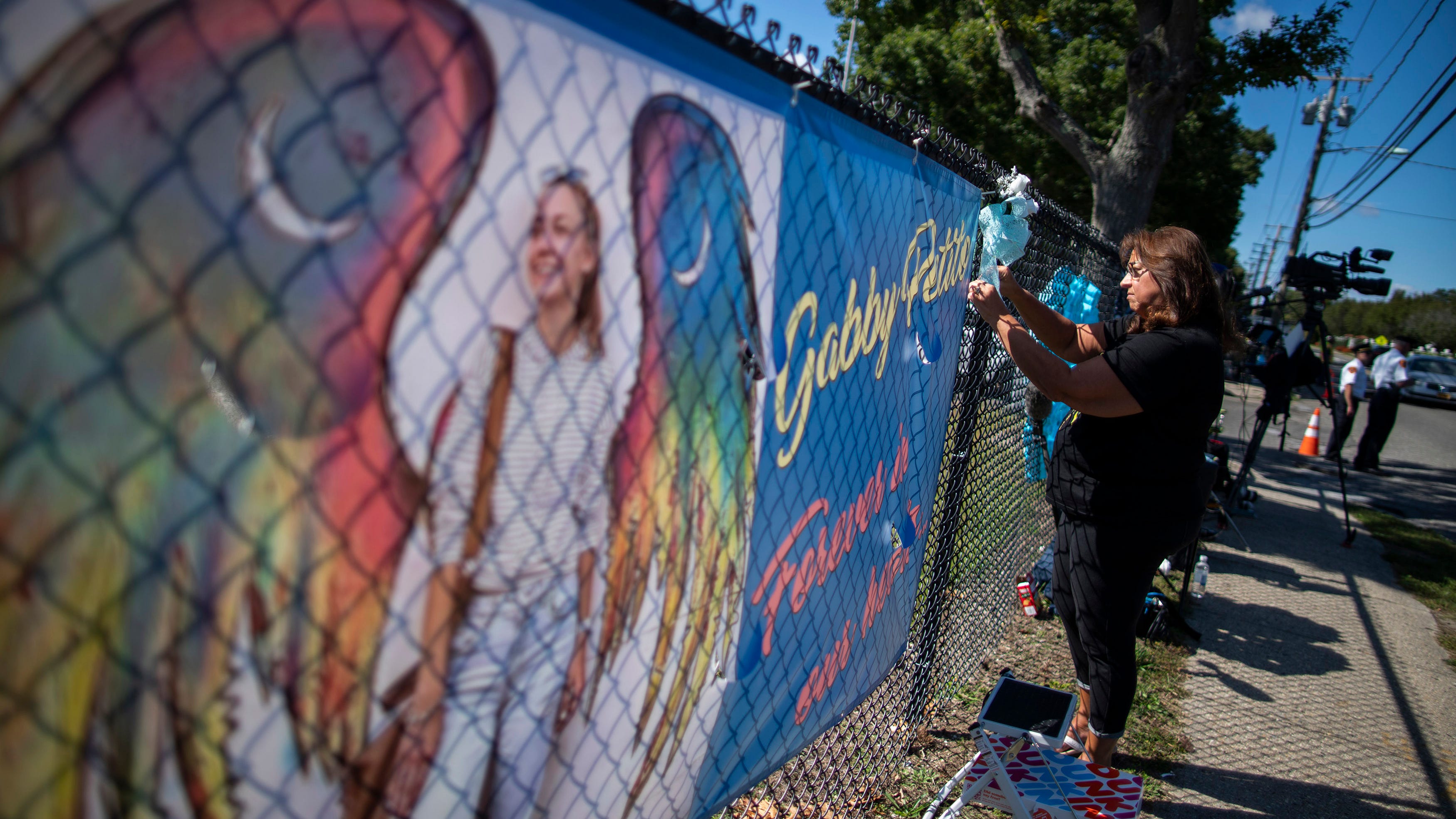 Friends, family flock to Long Island to mourn Gabby Petito
