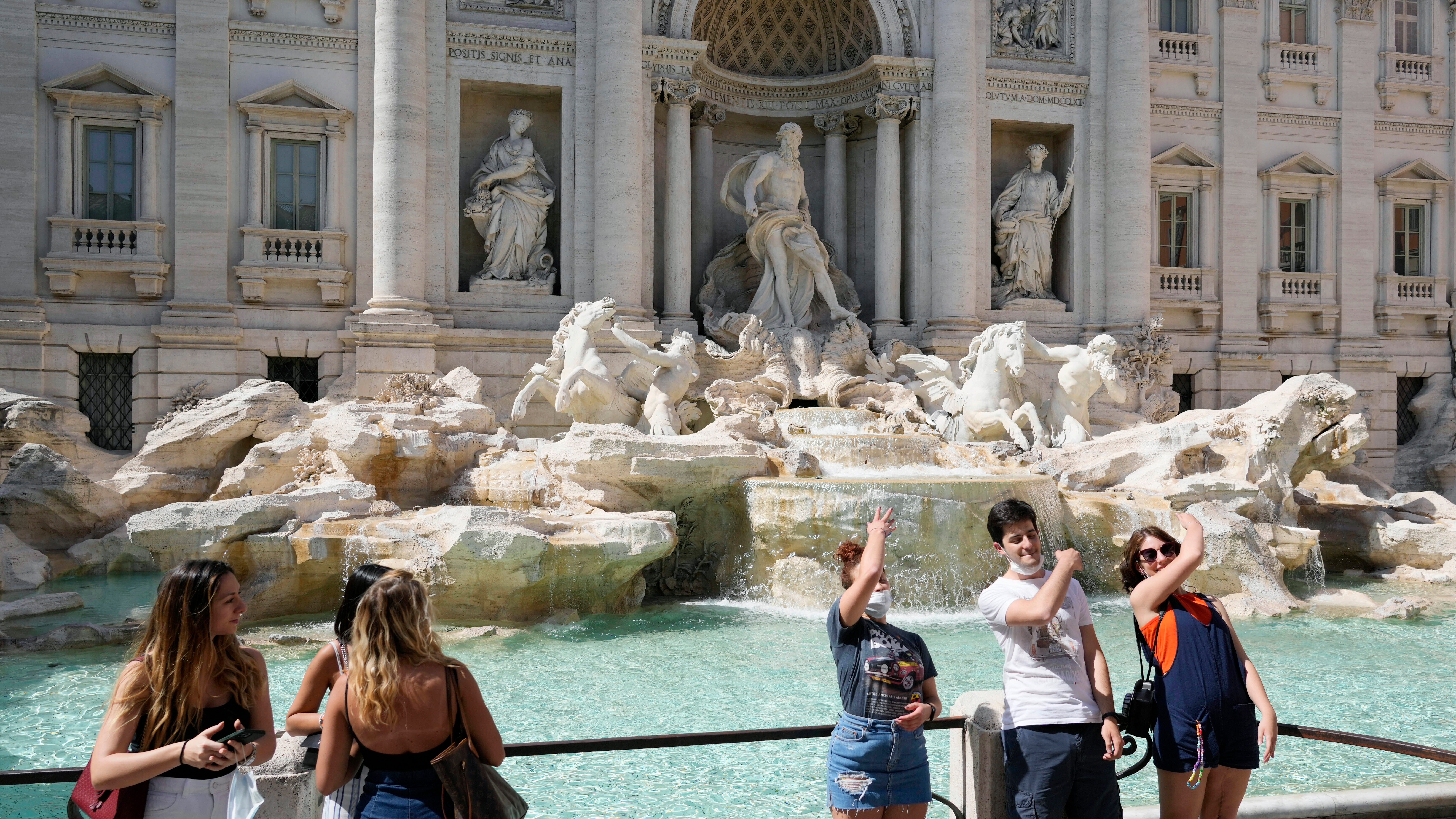 EU members agree to lift travel restrictions on US tourists