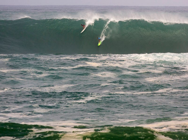 Hawaii Big Wave Surfing
