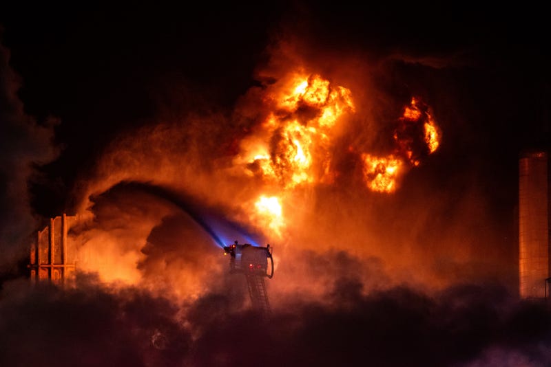 Oil Refinery Fire LA