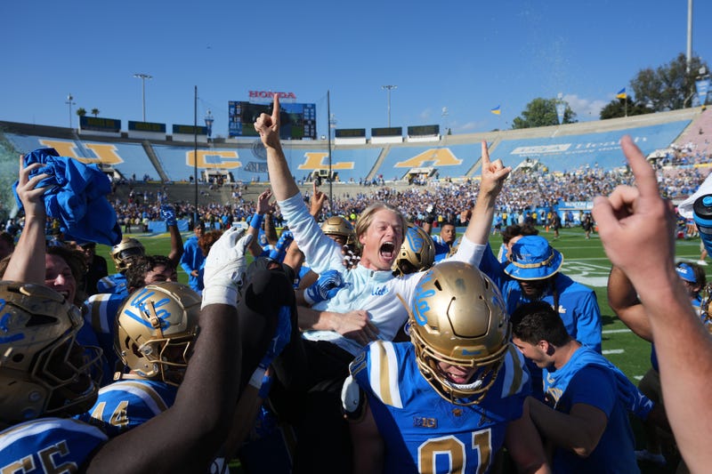 APTOPIX Penn St UCLA Football