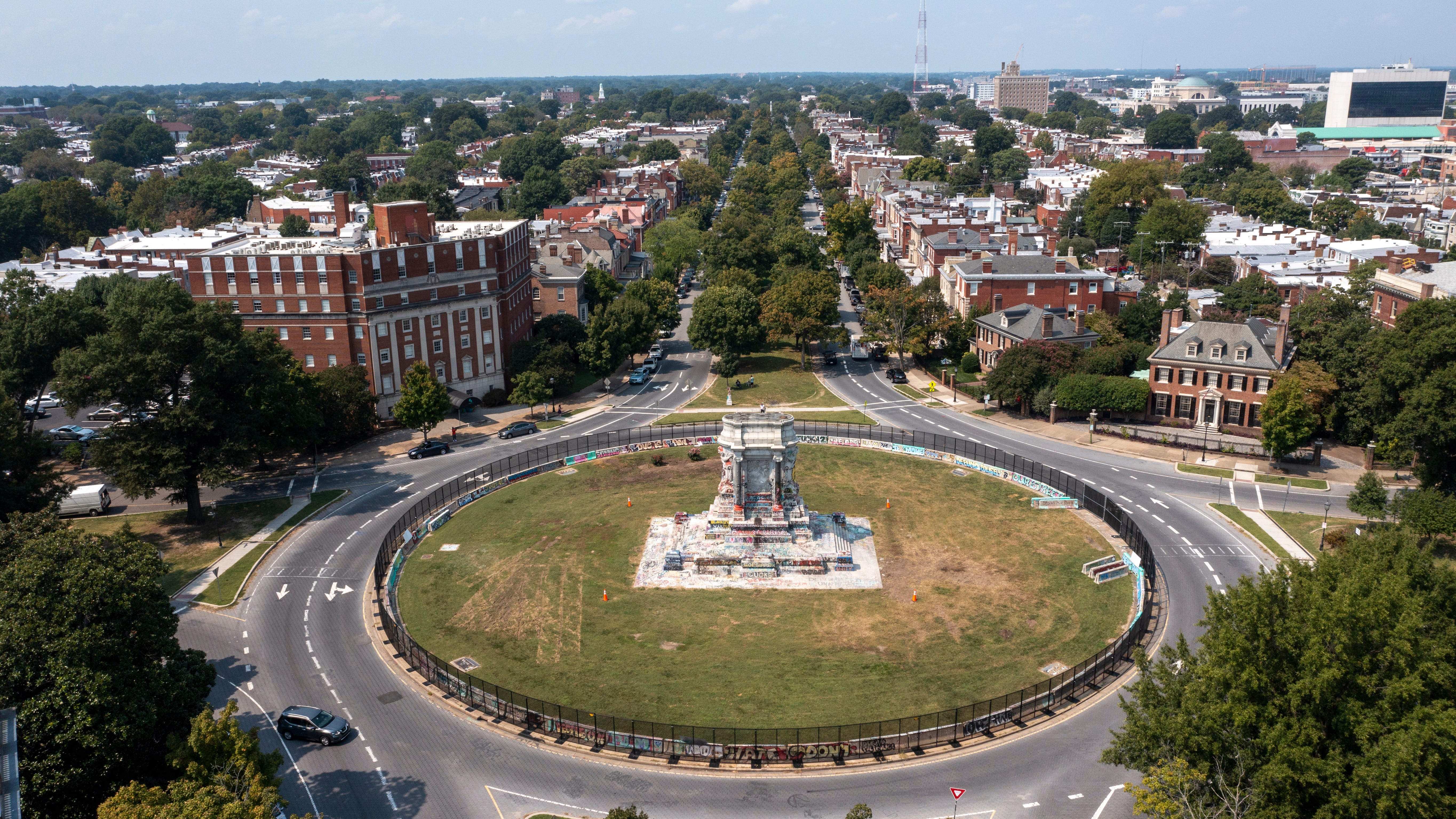 Northam to remove Lee statue pedestal, transfer land to city