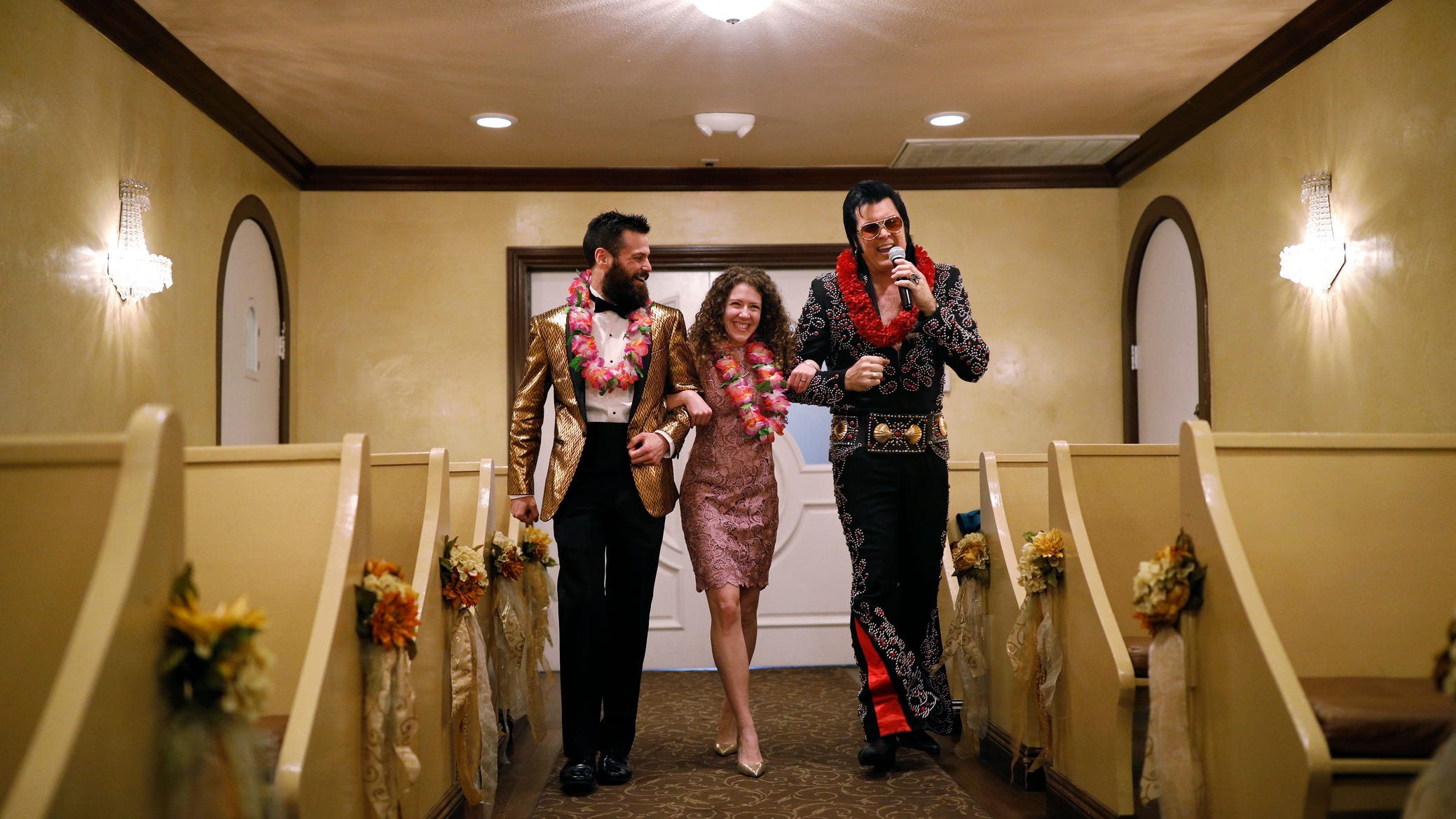 Elvis image bans shake, rattle and roll Las Vegas chapels