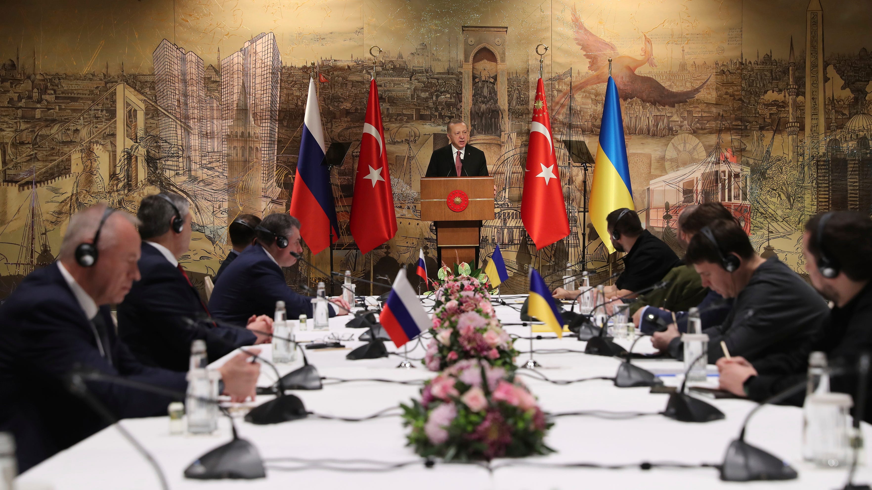 Russia says it will cut back operations near Ukraine capital