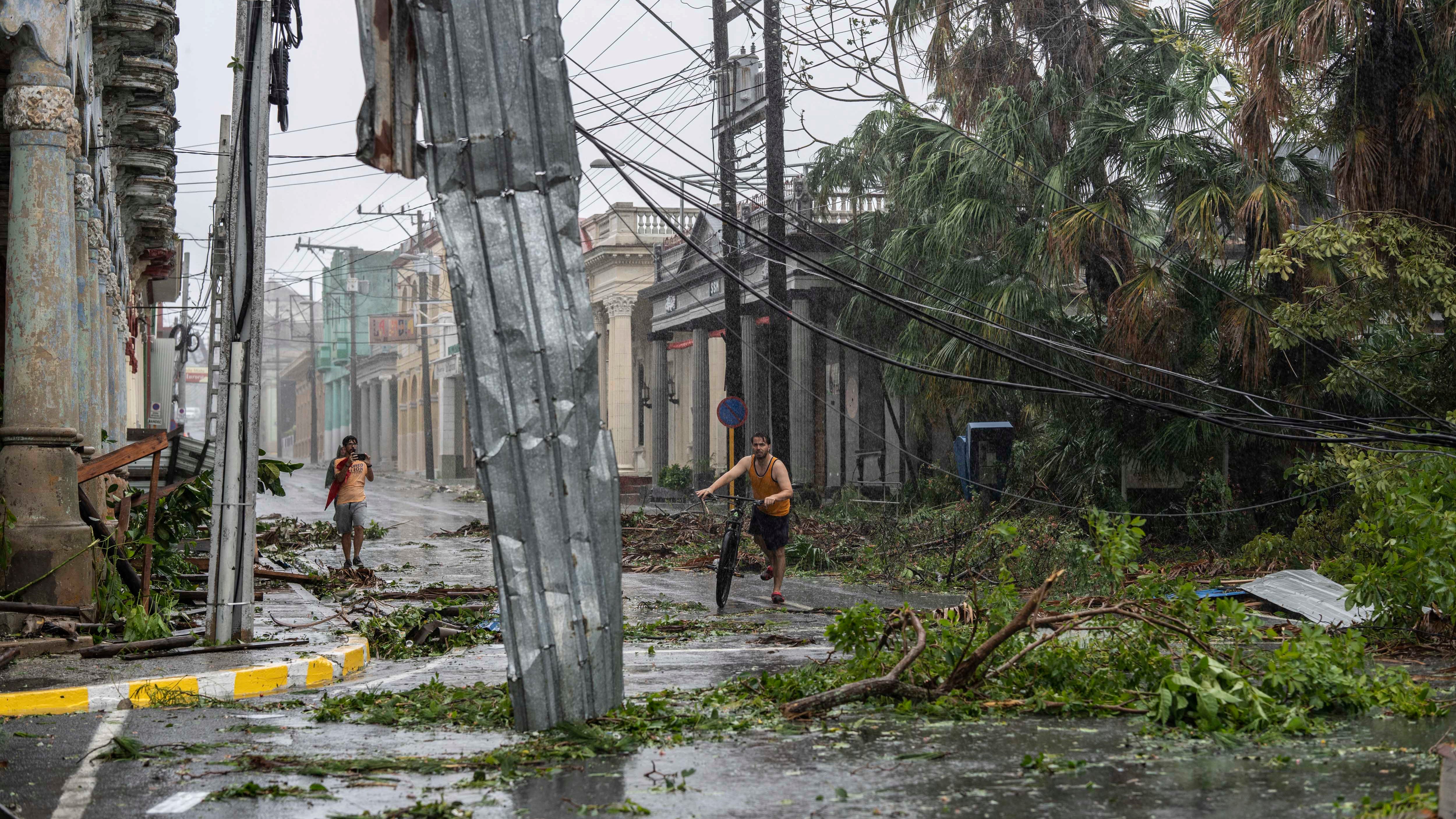 Hurricane Ian strikes Cuba, Florida braces for winds, floods
