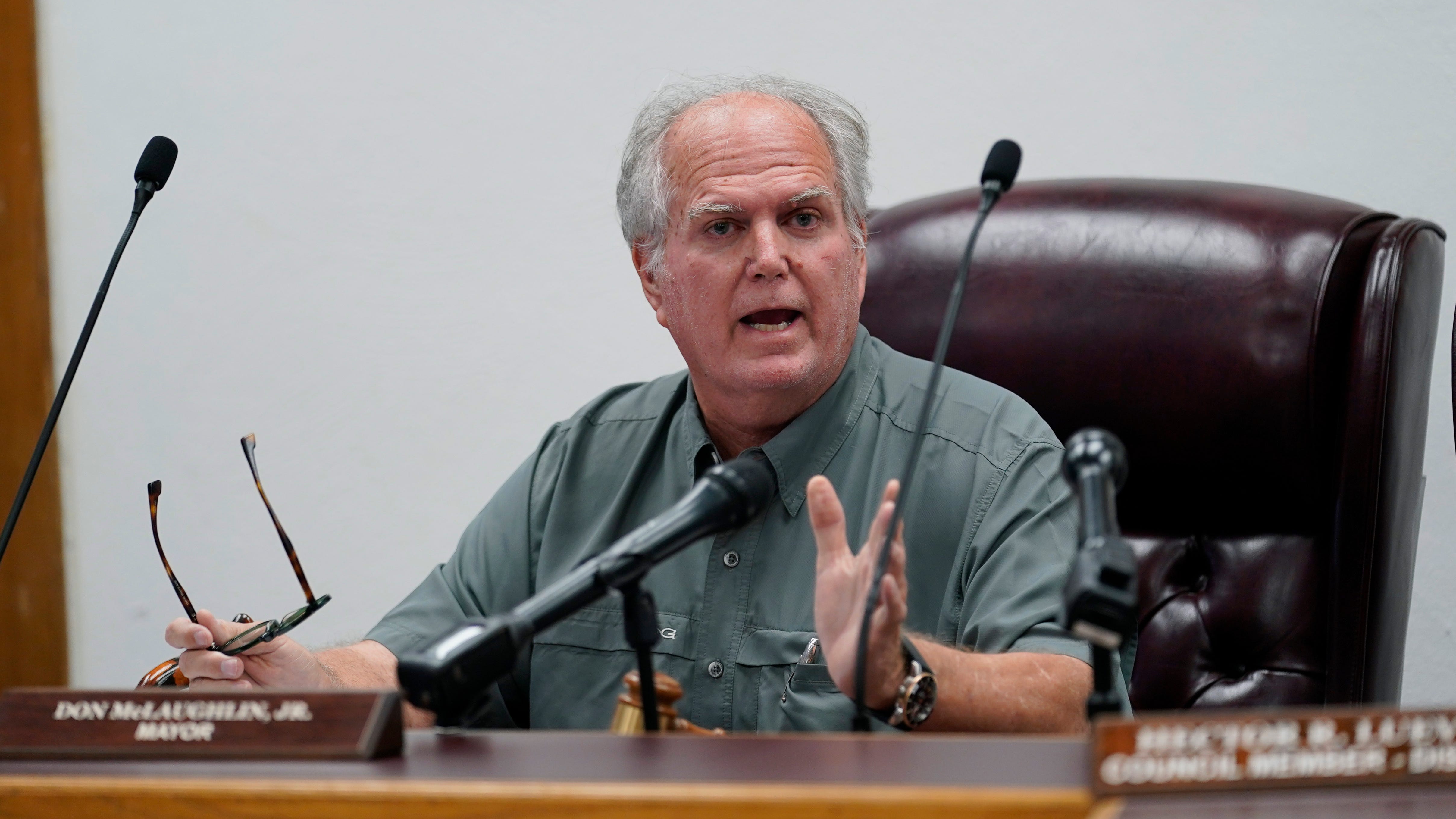 School police chief a no-show at Uvalde City Council meeting