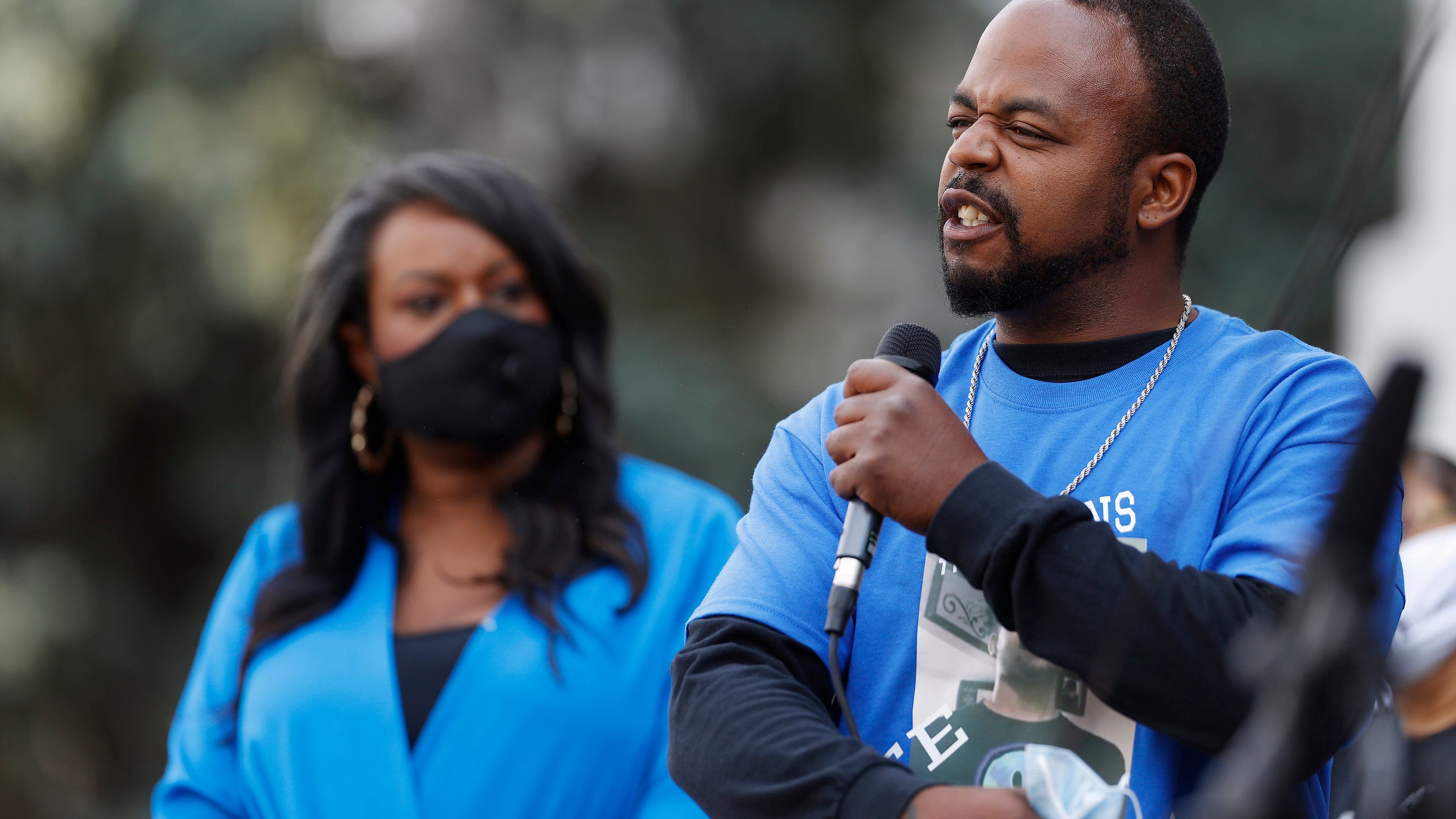 Colorado city settles suit in police shooting of Black man