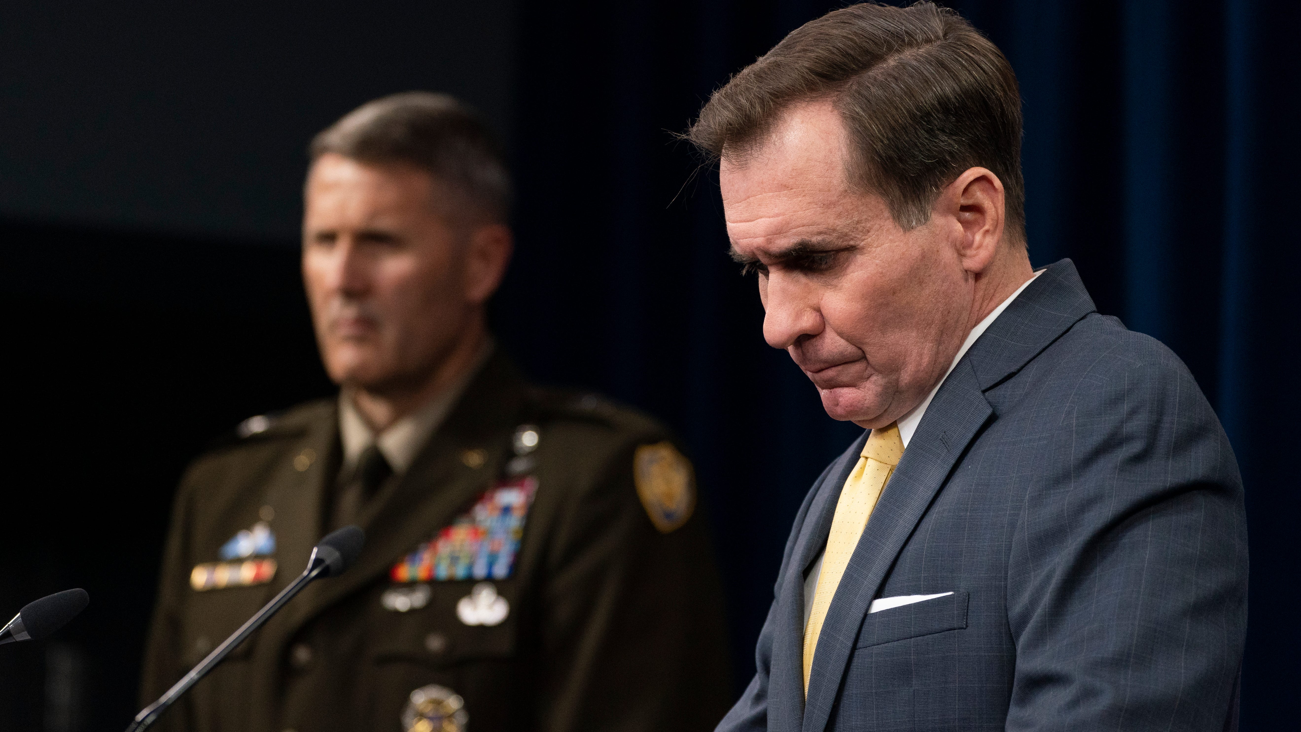 US military flies out evacuees in waning hours of withdrawal