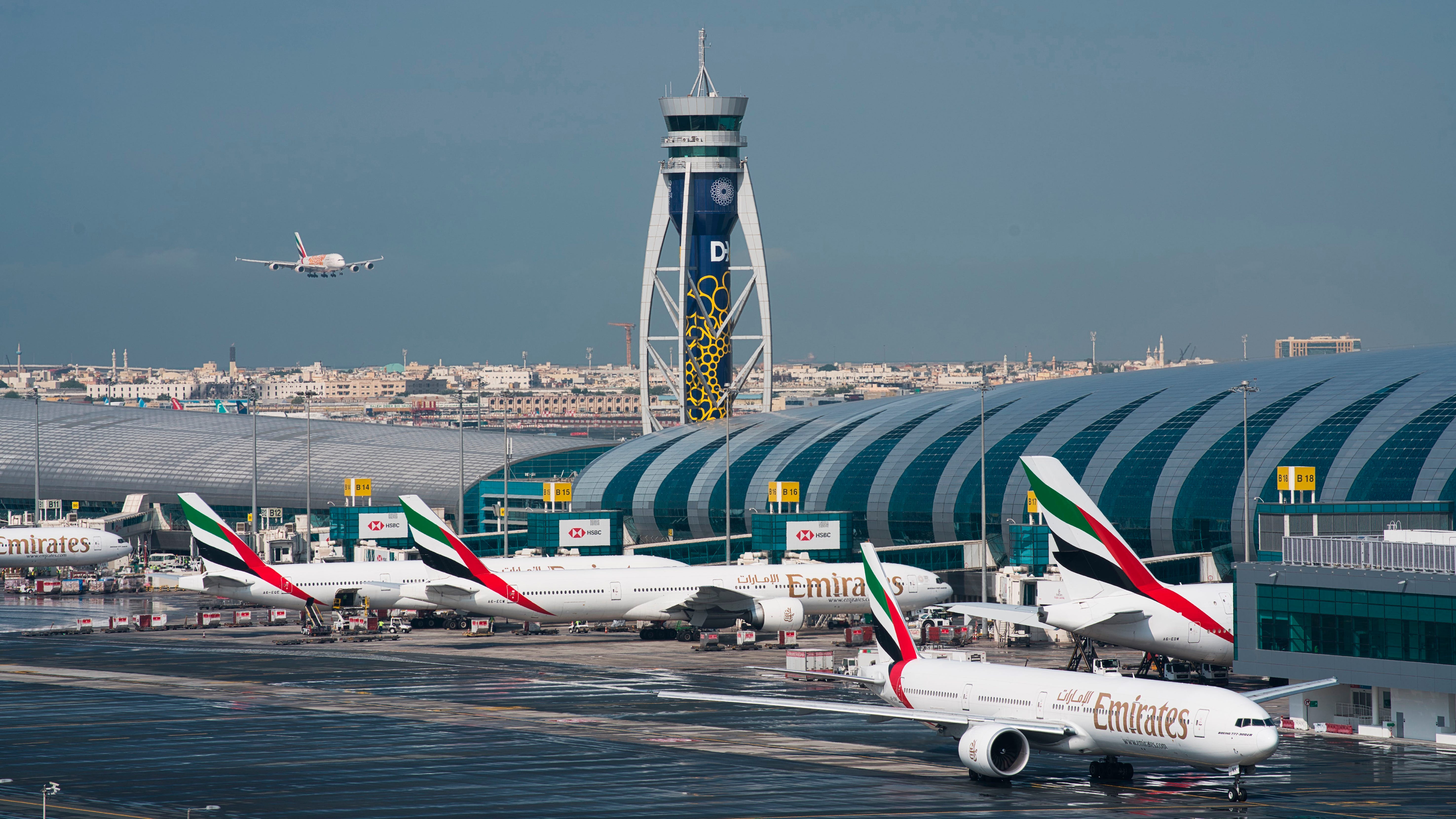 Airlines cancel some flights after reduced 5G rollout in US