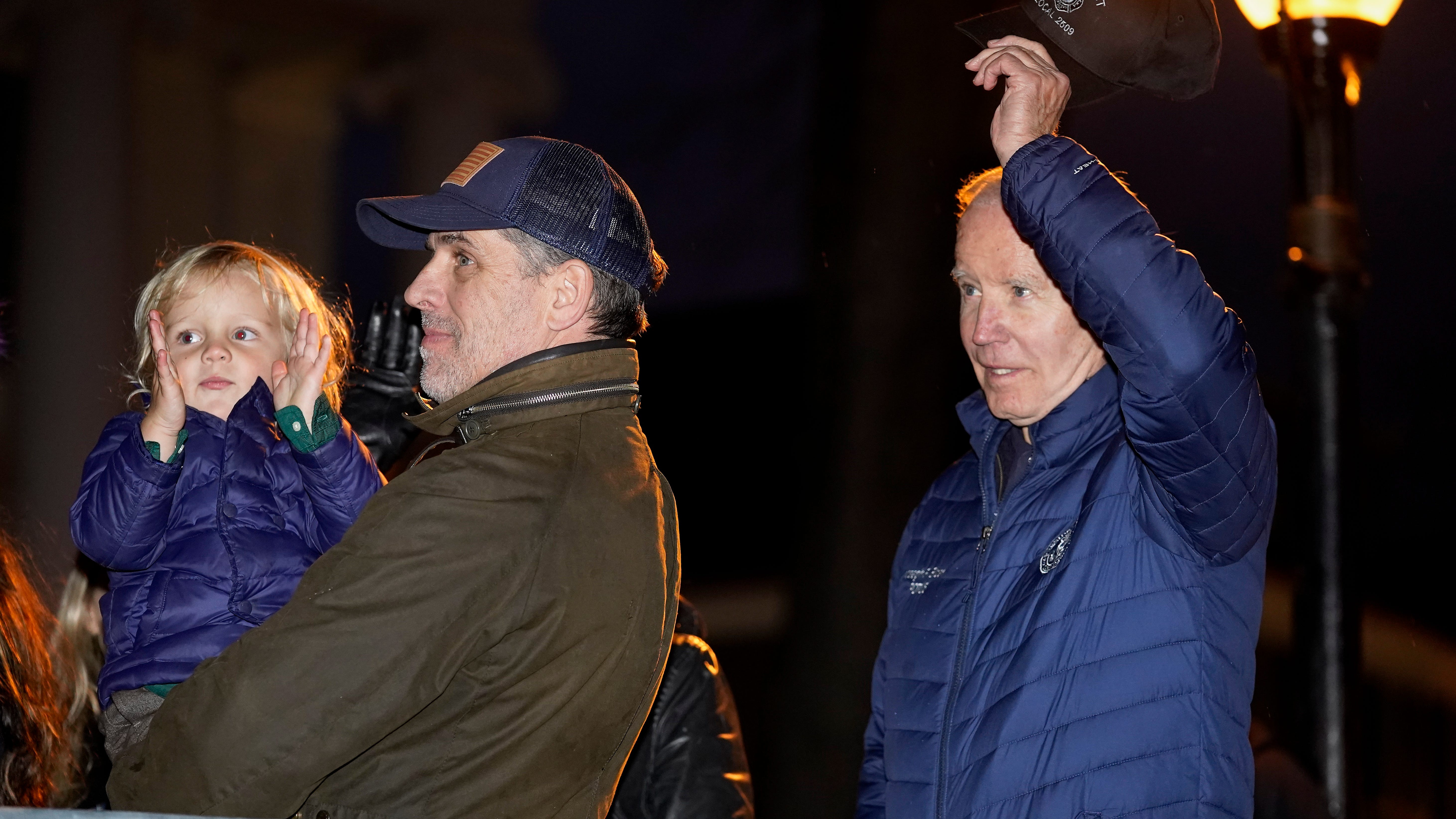 Biden, family attend Christmas tree lighting on Nantucket