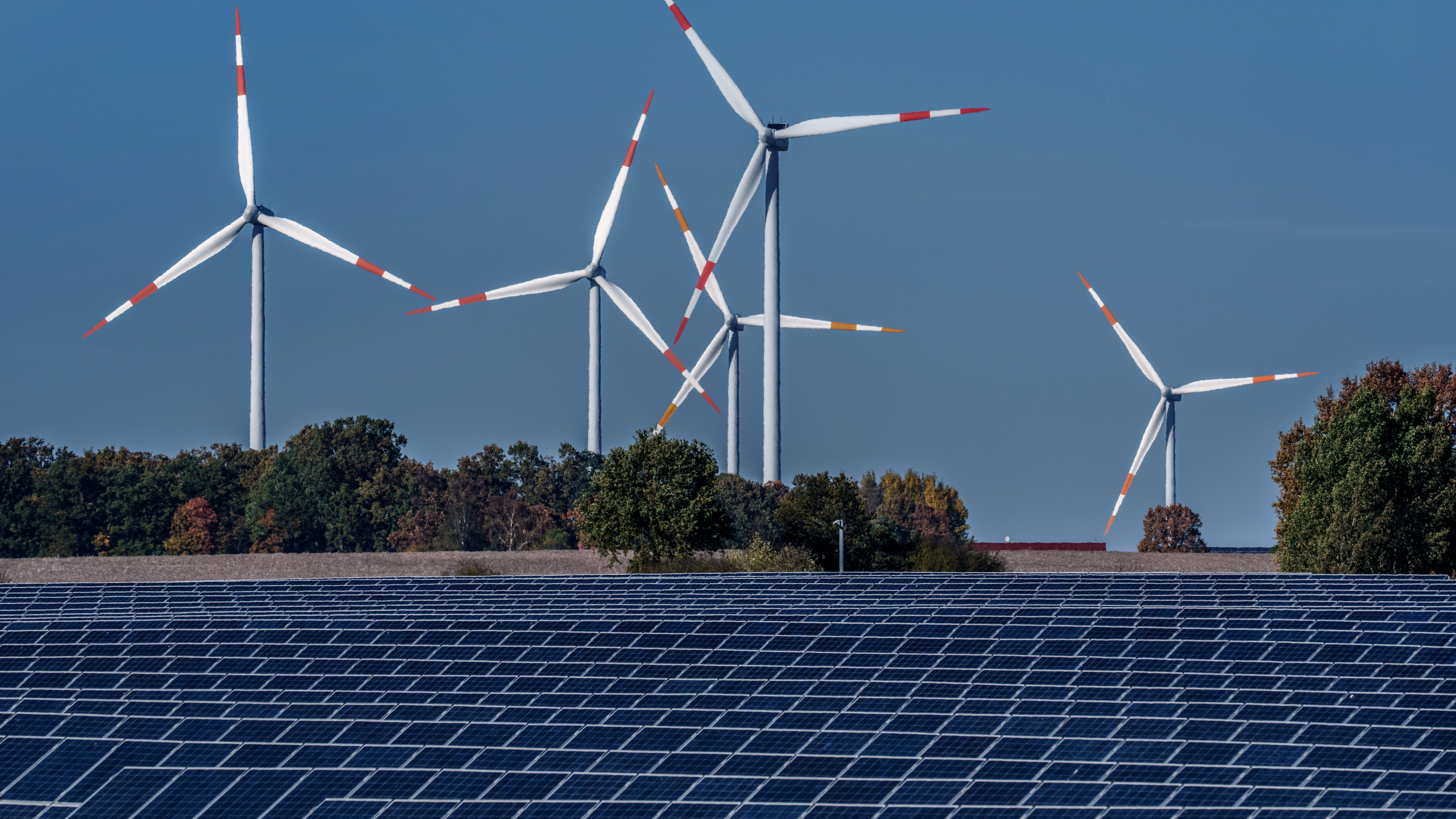 UN: 18 nations have gone green on climate, raked in green