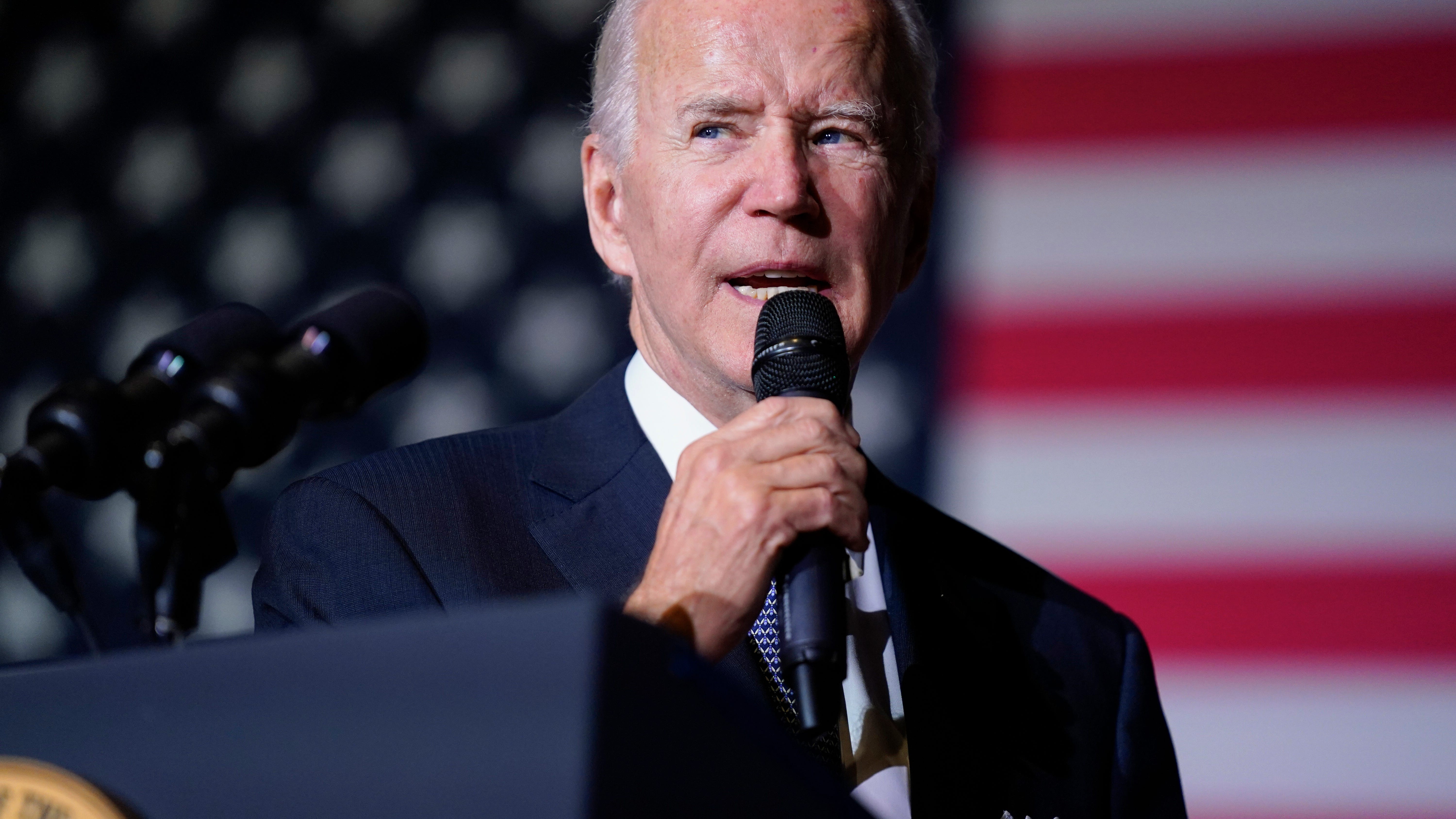 Biden facing pressure to extend student loan payment pause
