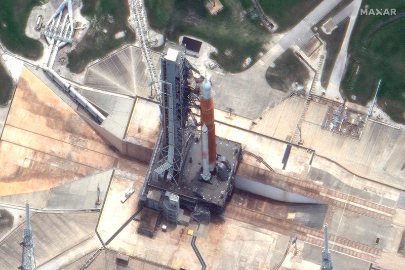 NASA-Moon Rocket