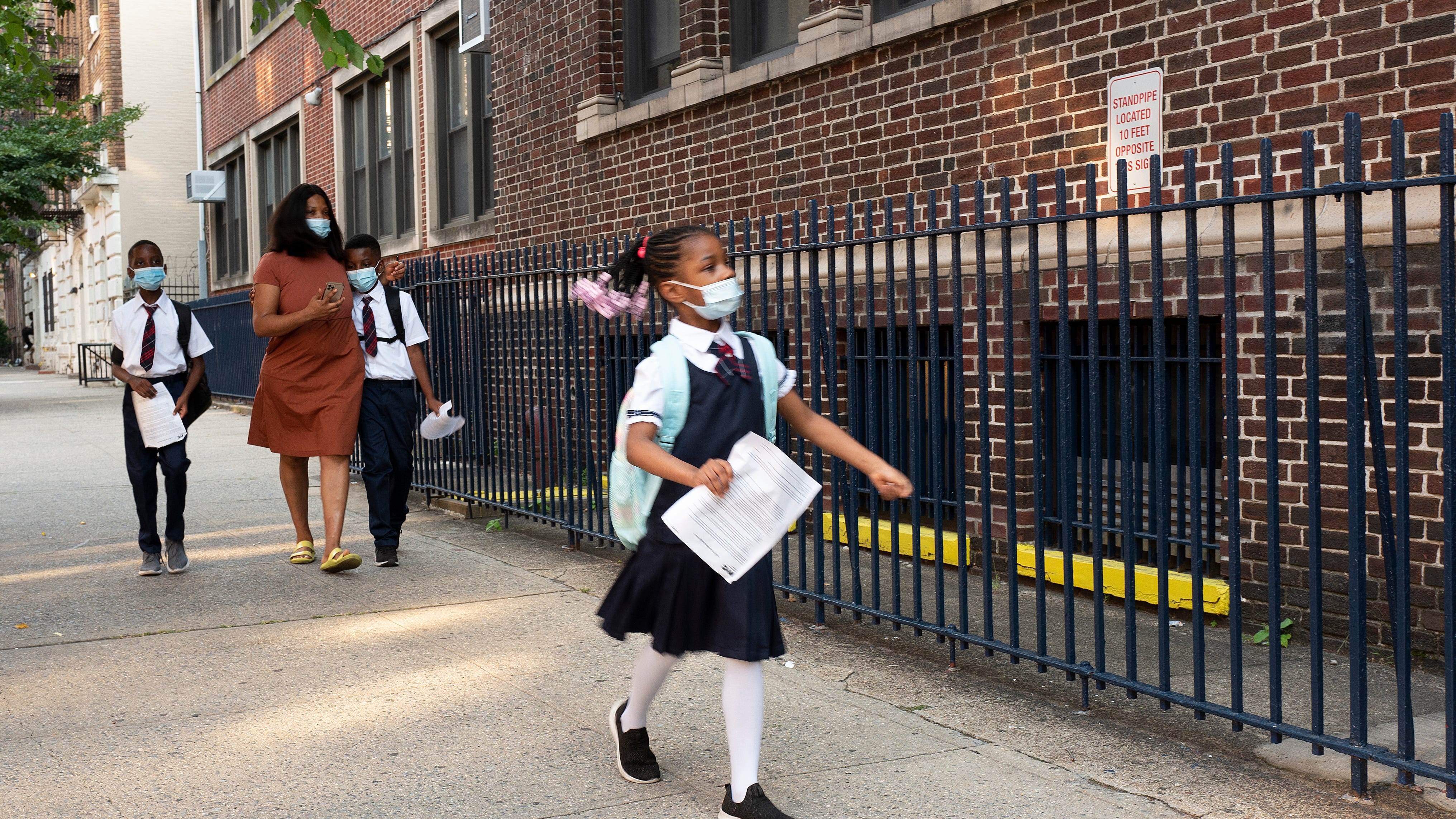 School starts for 1 million NYC kids amid new vaccine rules