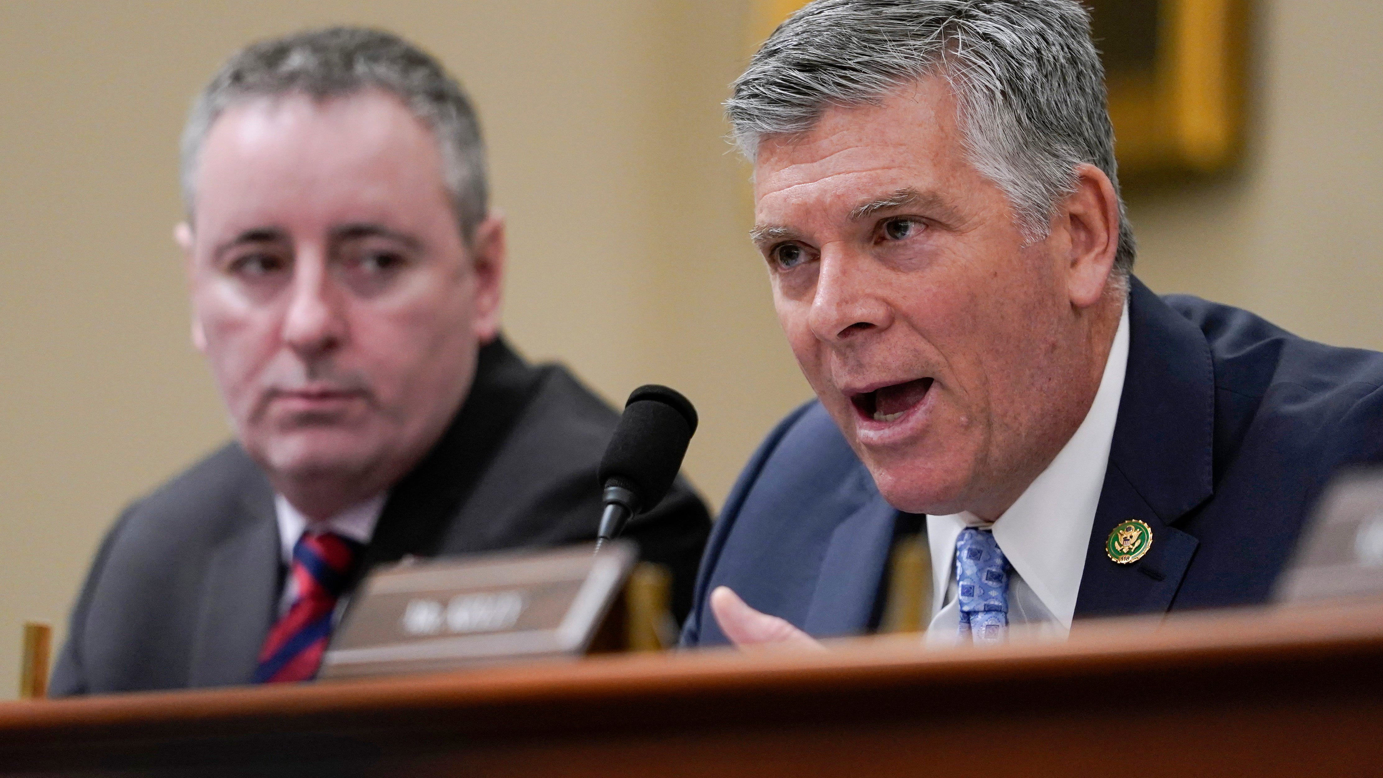 Lawmaker says FBI wrongly sought surveillance info about him