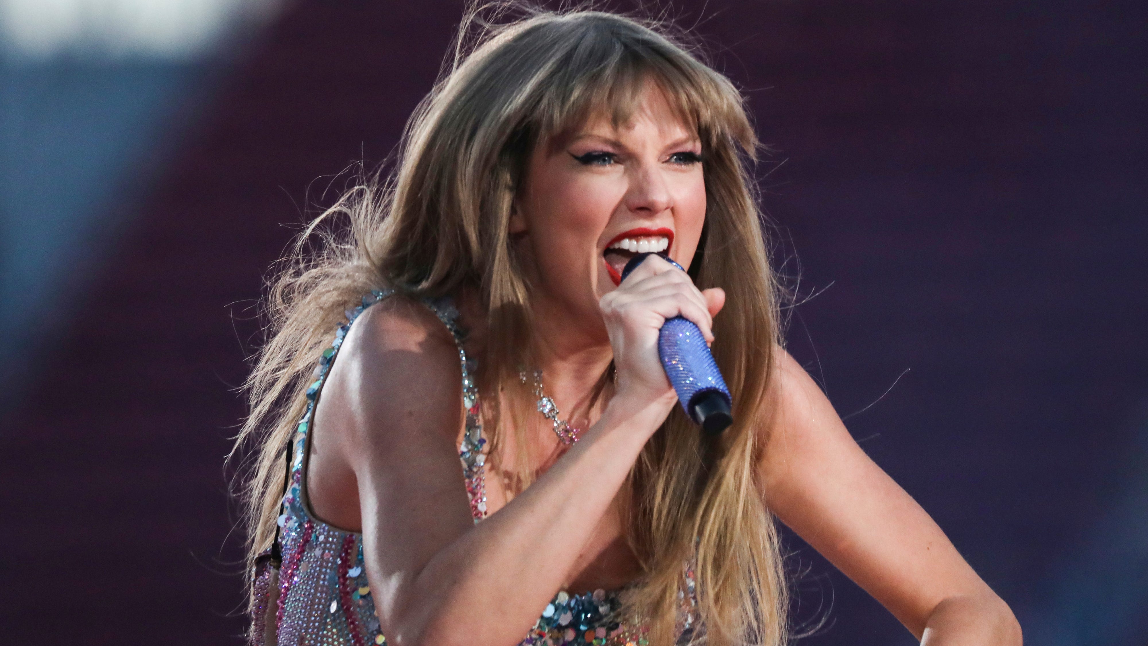 Politicians urge Taylor Swift to postpone LA concerts in solidarity with striking hotel workers