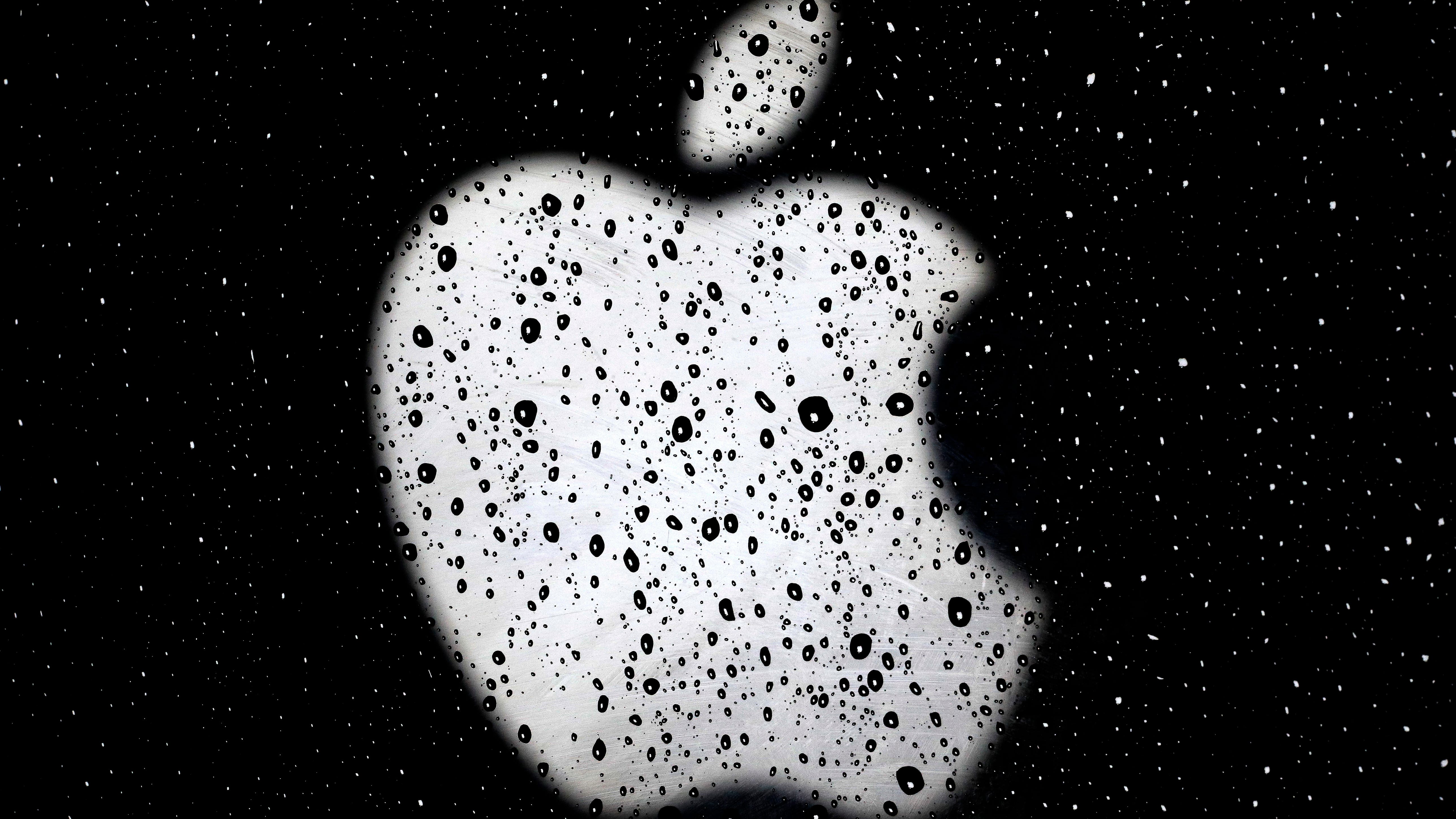 Former Apple employee charged with defrauding $10 million