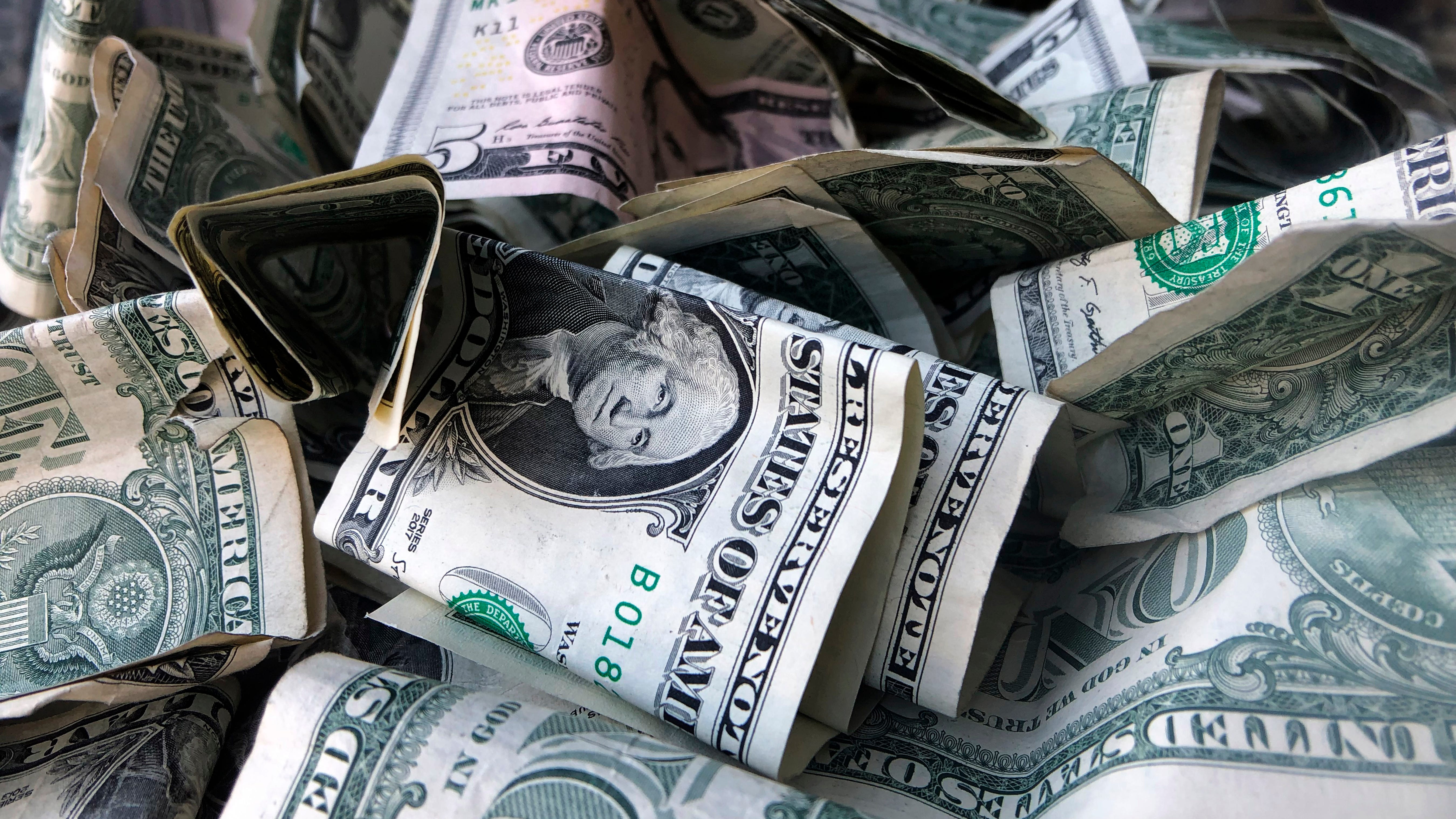 Extra cash for low-income mothers may influence baby brains